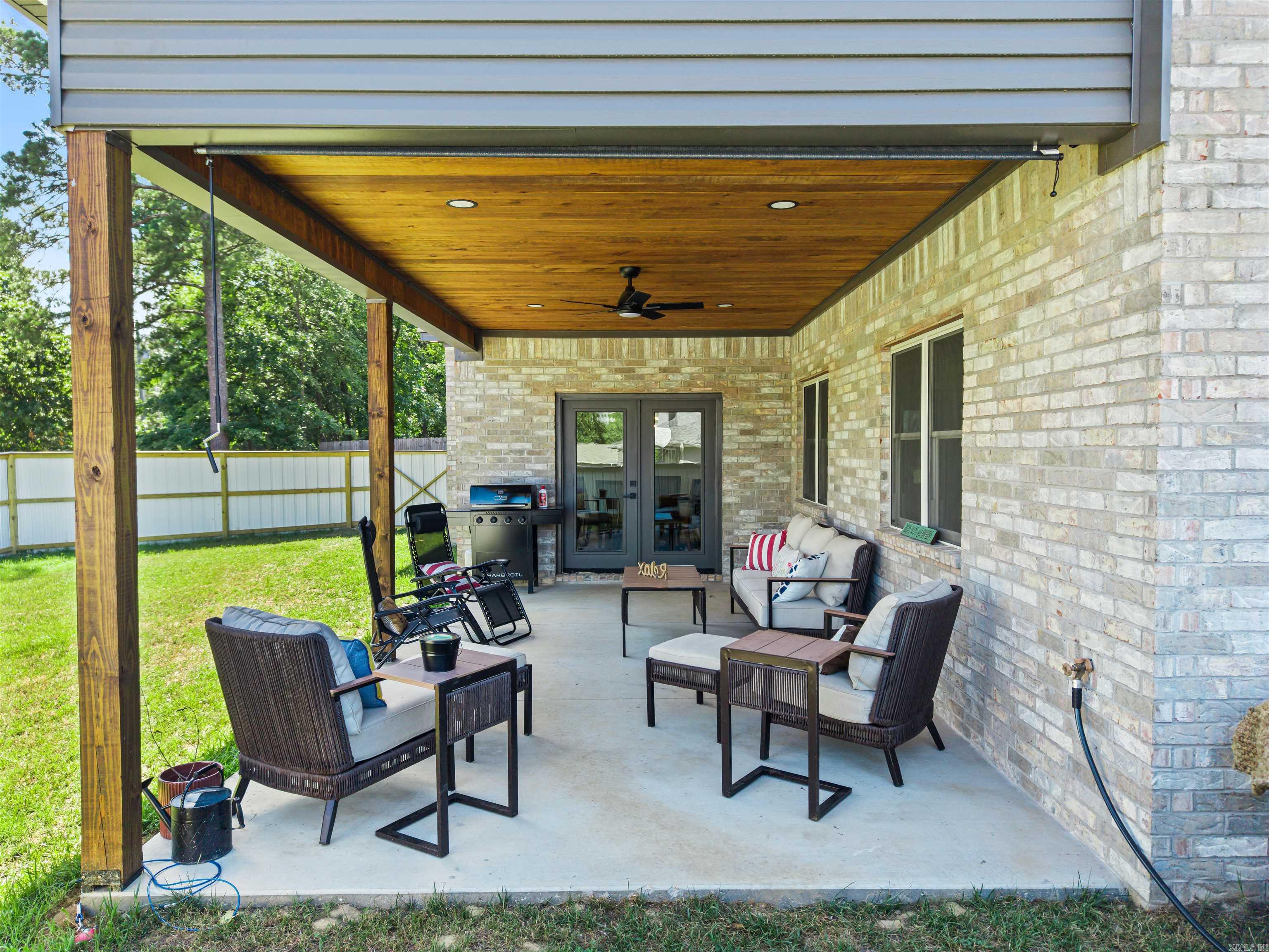TANGLEWOOD - Residential