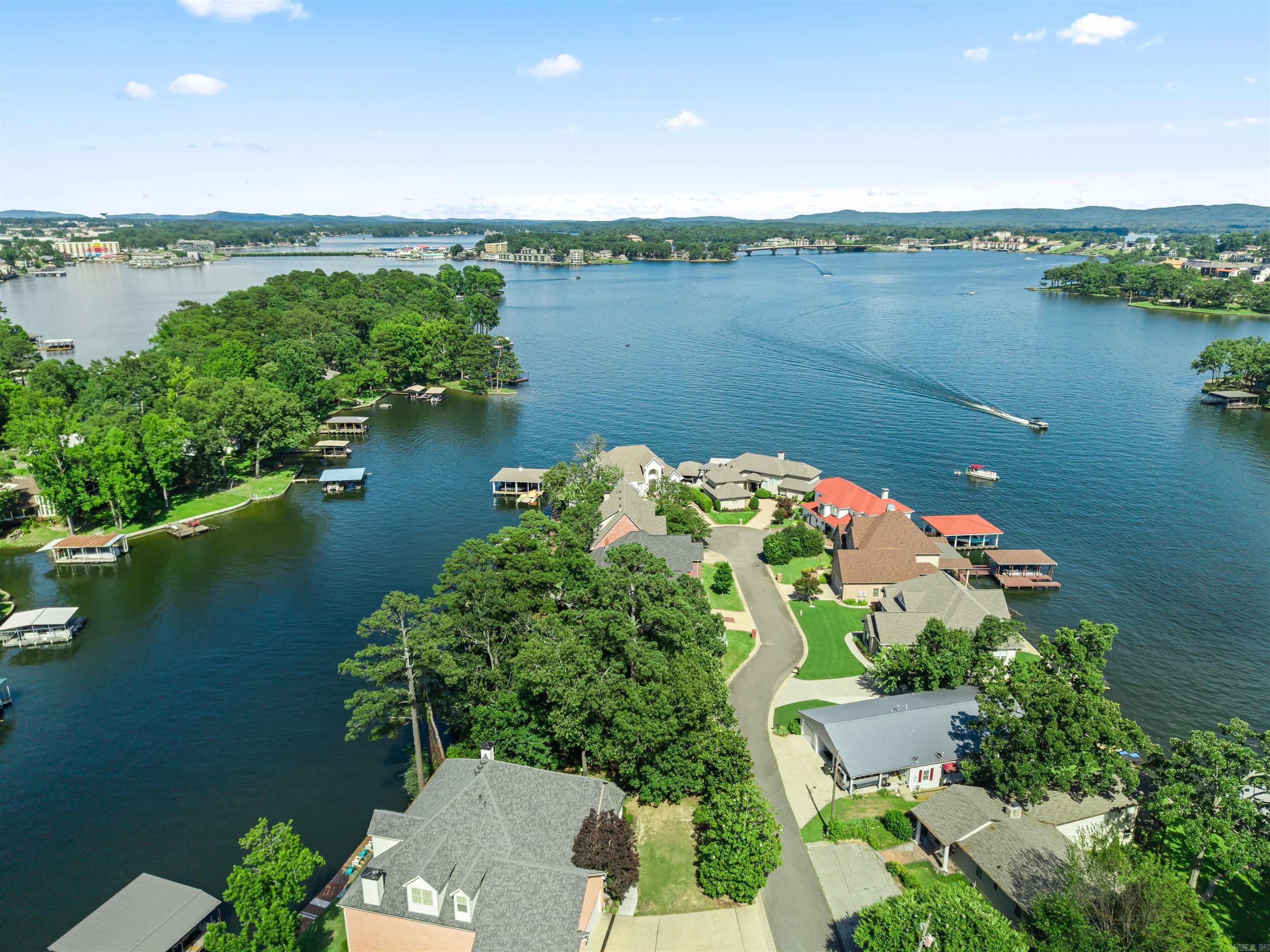 TANGLEWOOD - Residential