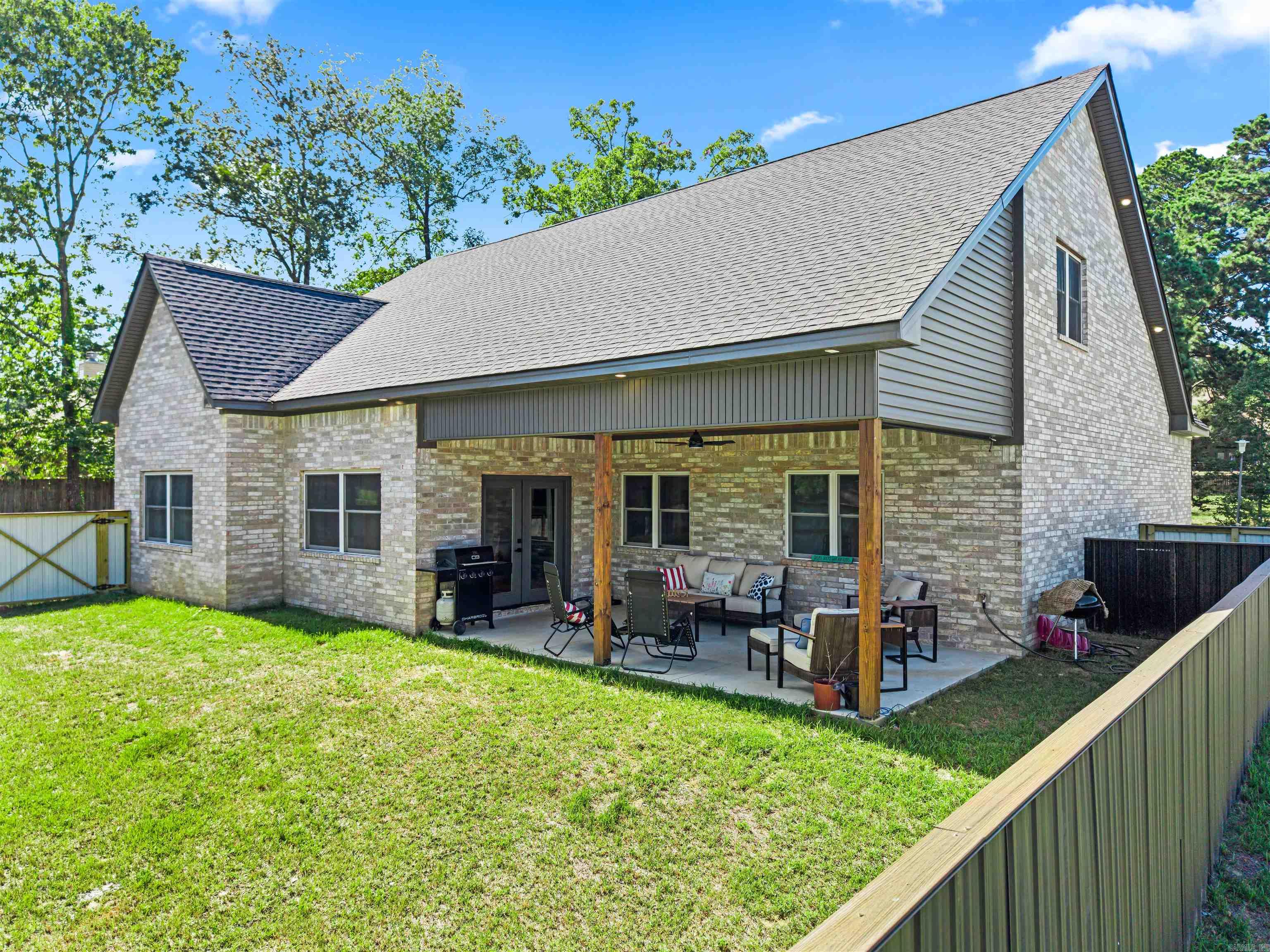 TANGLEWOOD - Residential