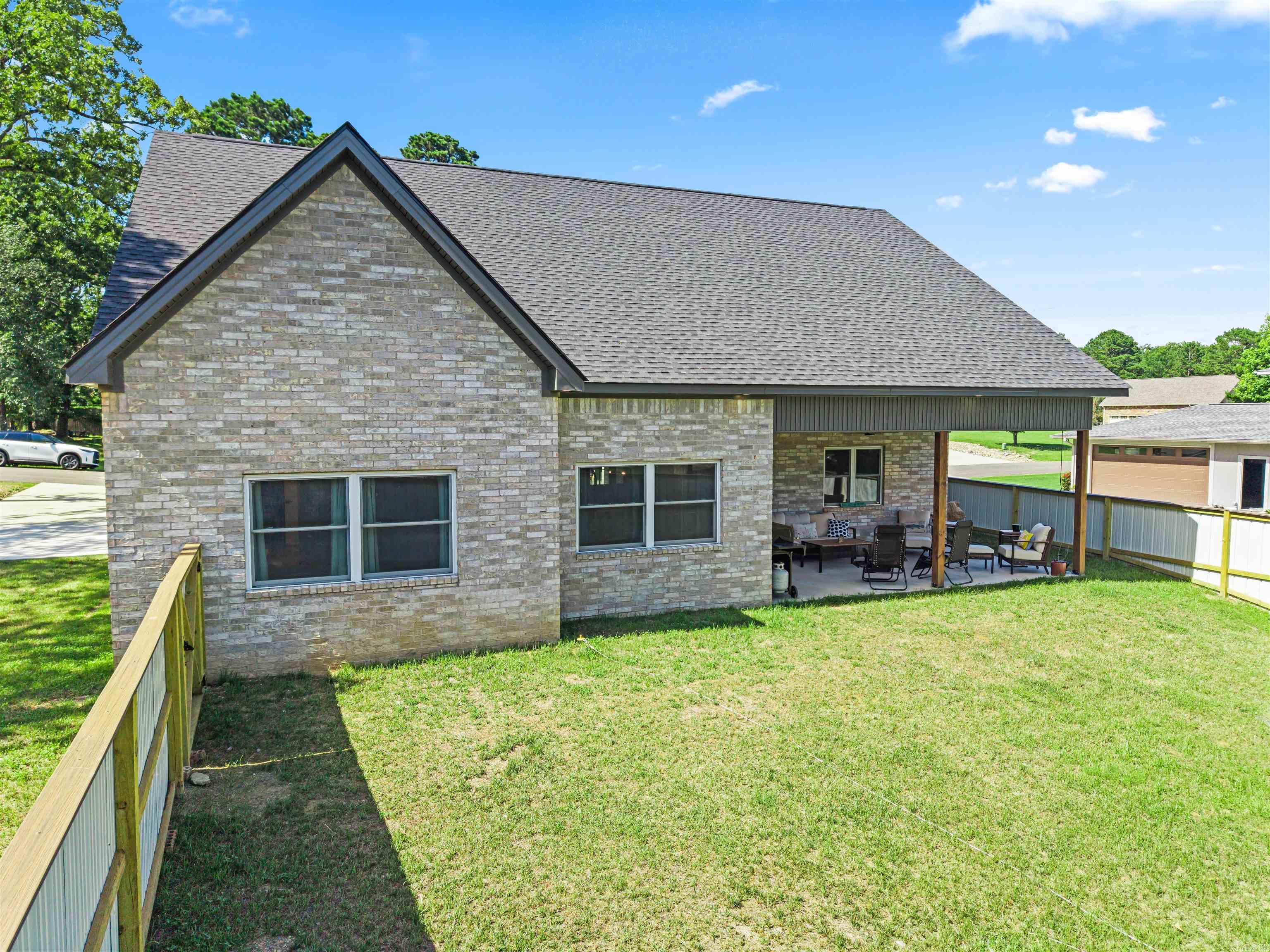 TANGLEWOOD - Residential