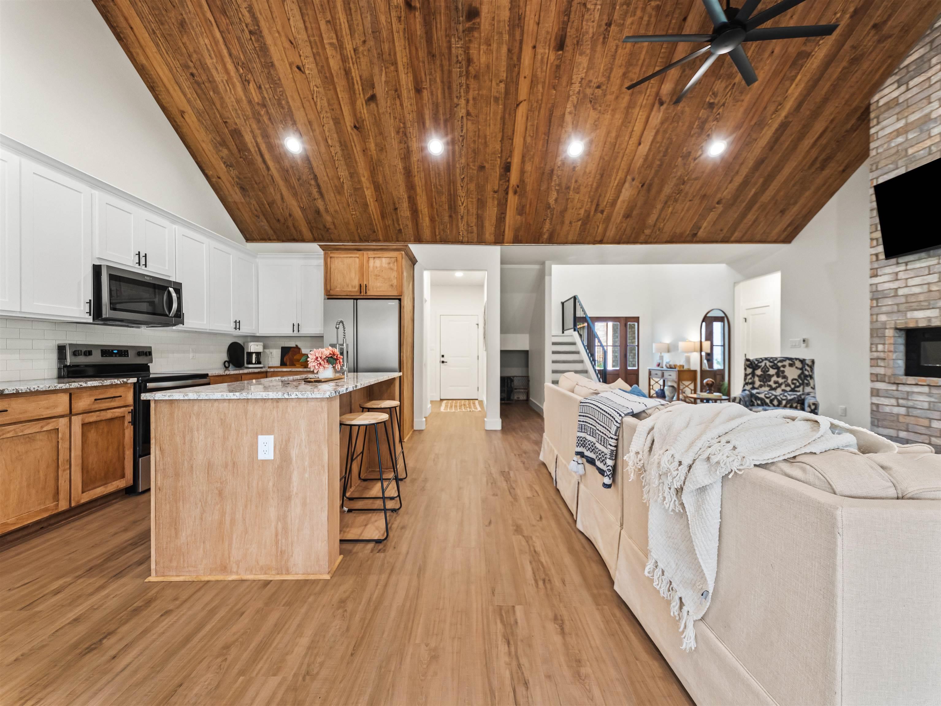 TANGLEWOOD - Residential