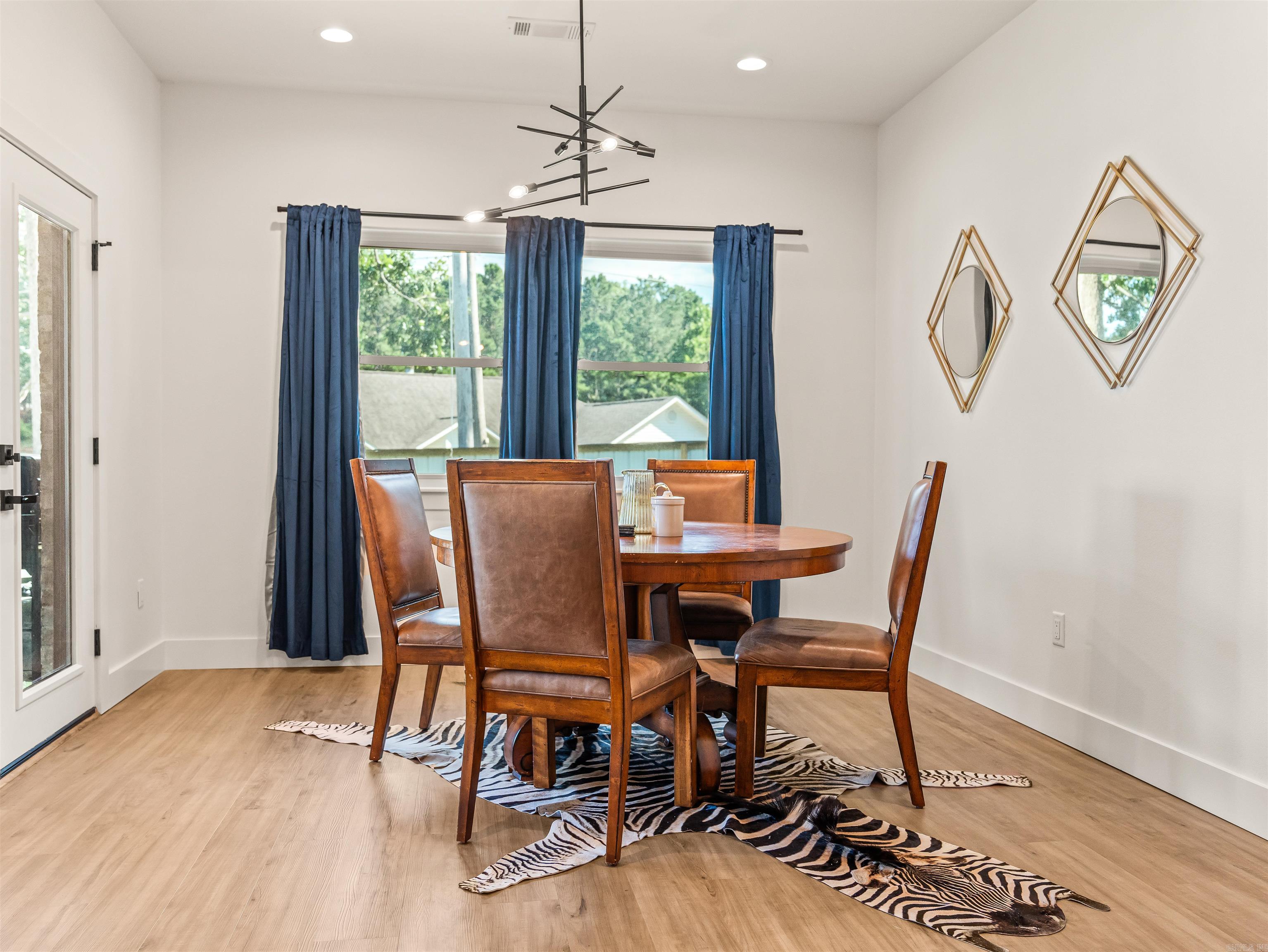 TANGLEWOOD - Residential