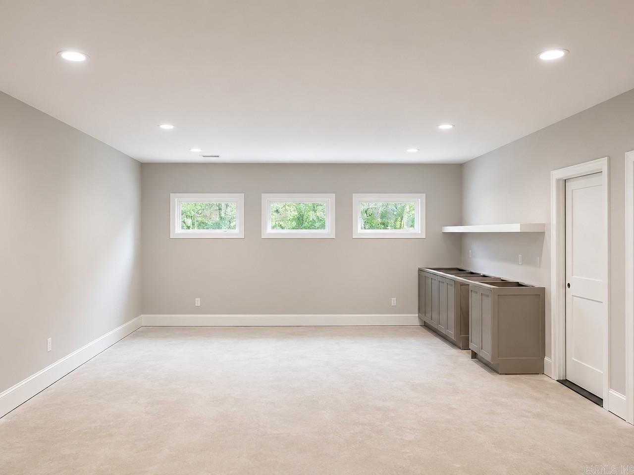 CHENAL VALLEY "MIRAMONT CIRCLE" - Residential
