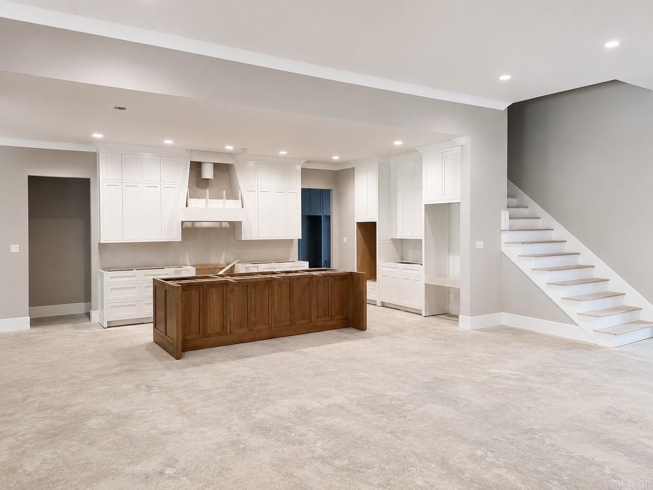 CHENAL VALLEY "MIRAMONT CIRCLE" - Residential