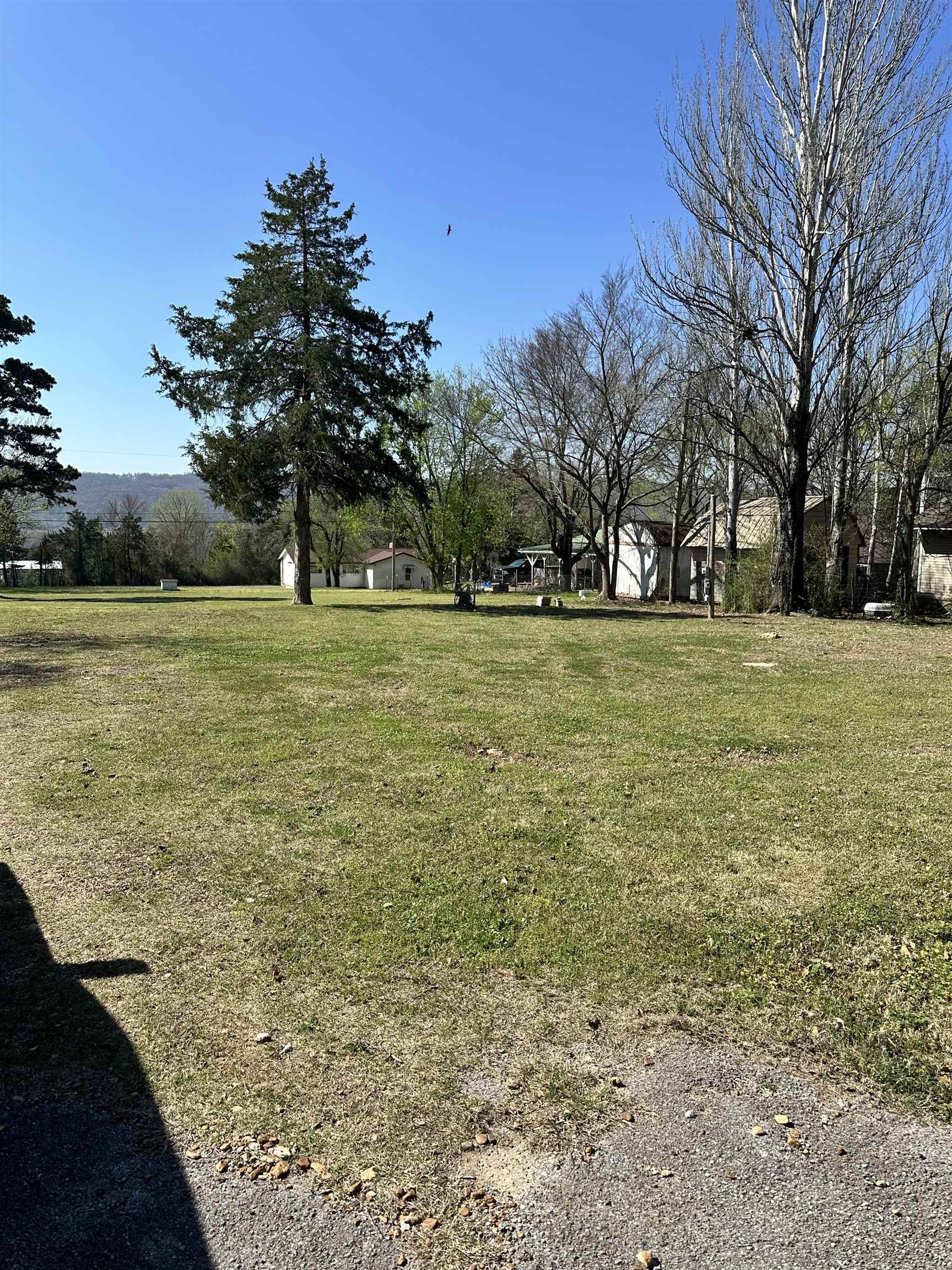 BEUTLER ACRES - Land