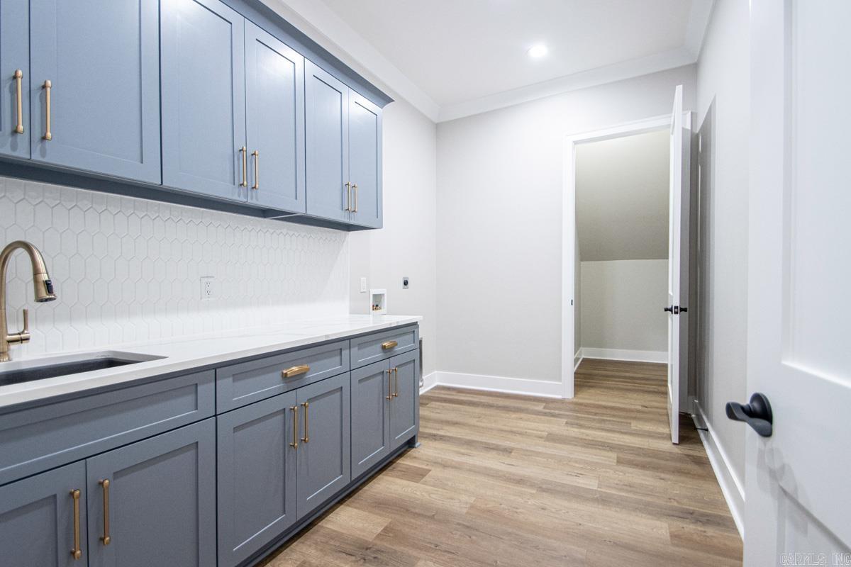MILLERS GLENN - Residential