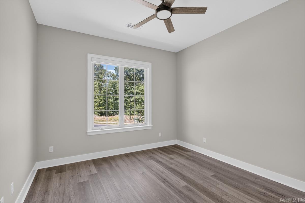 MILLERS GLENN - Residential