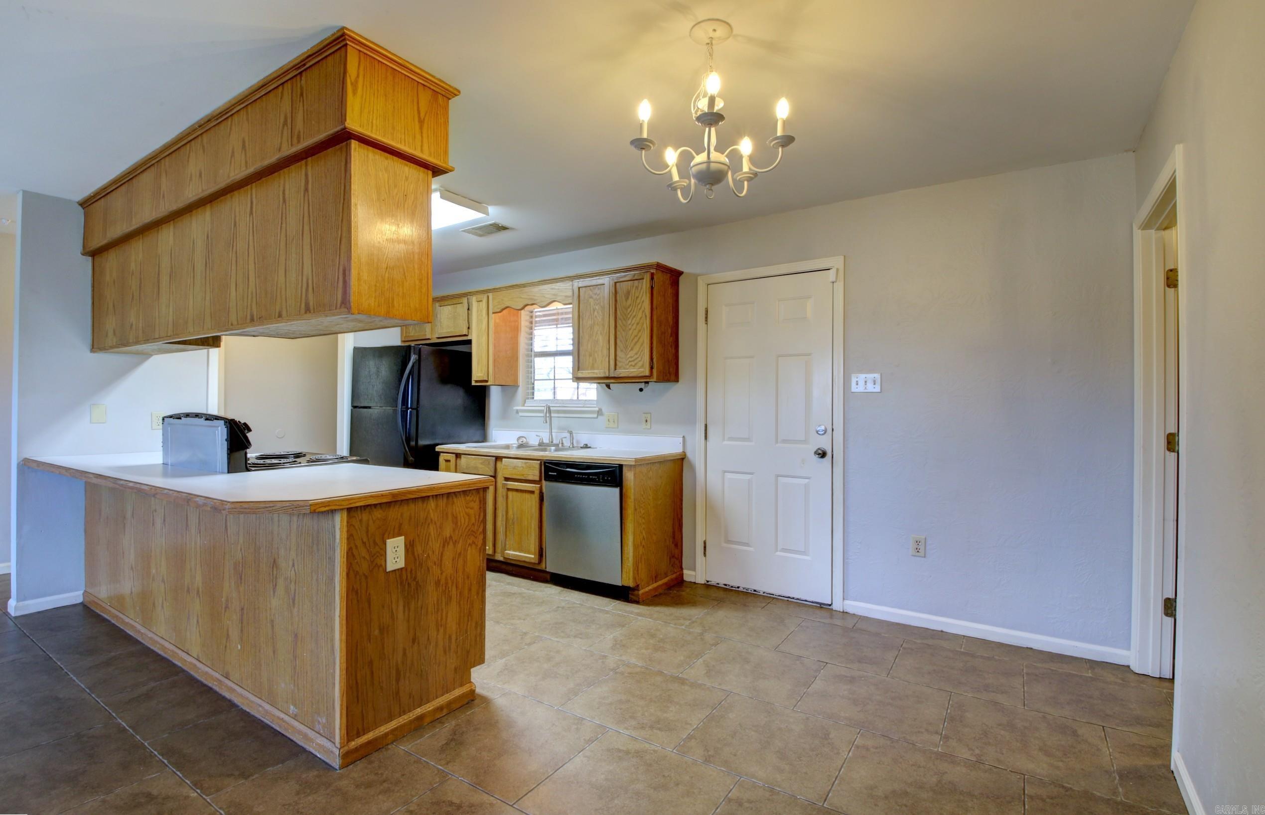 HUNTERS COVE - Residential