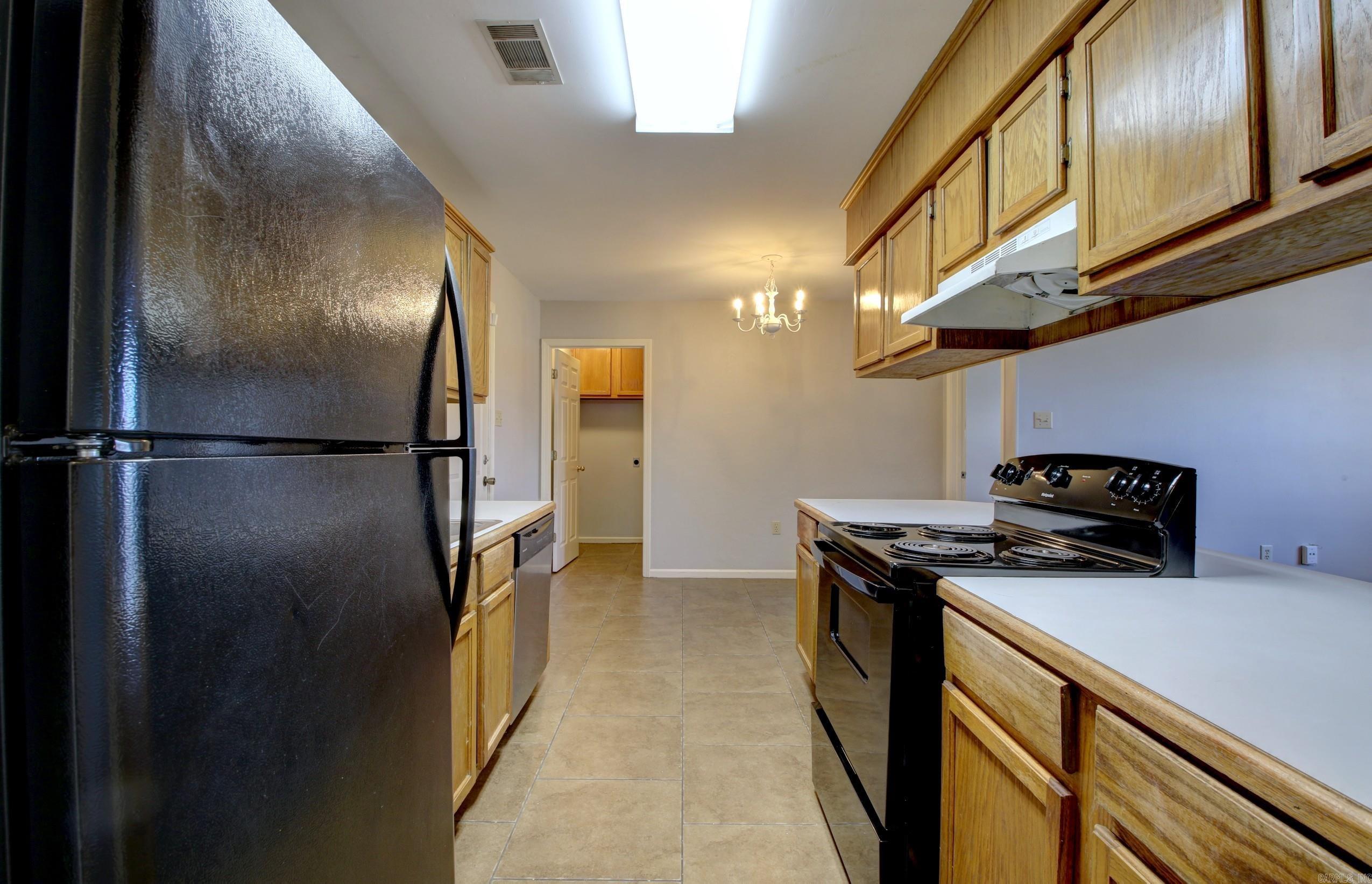 HUNTERS COVE - Residential