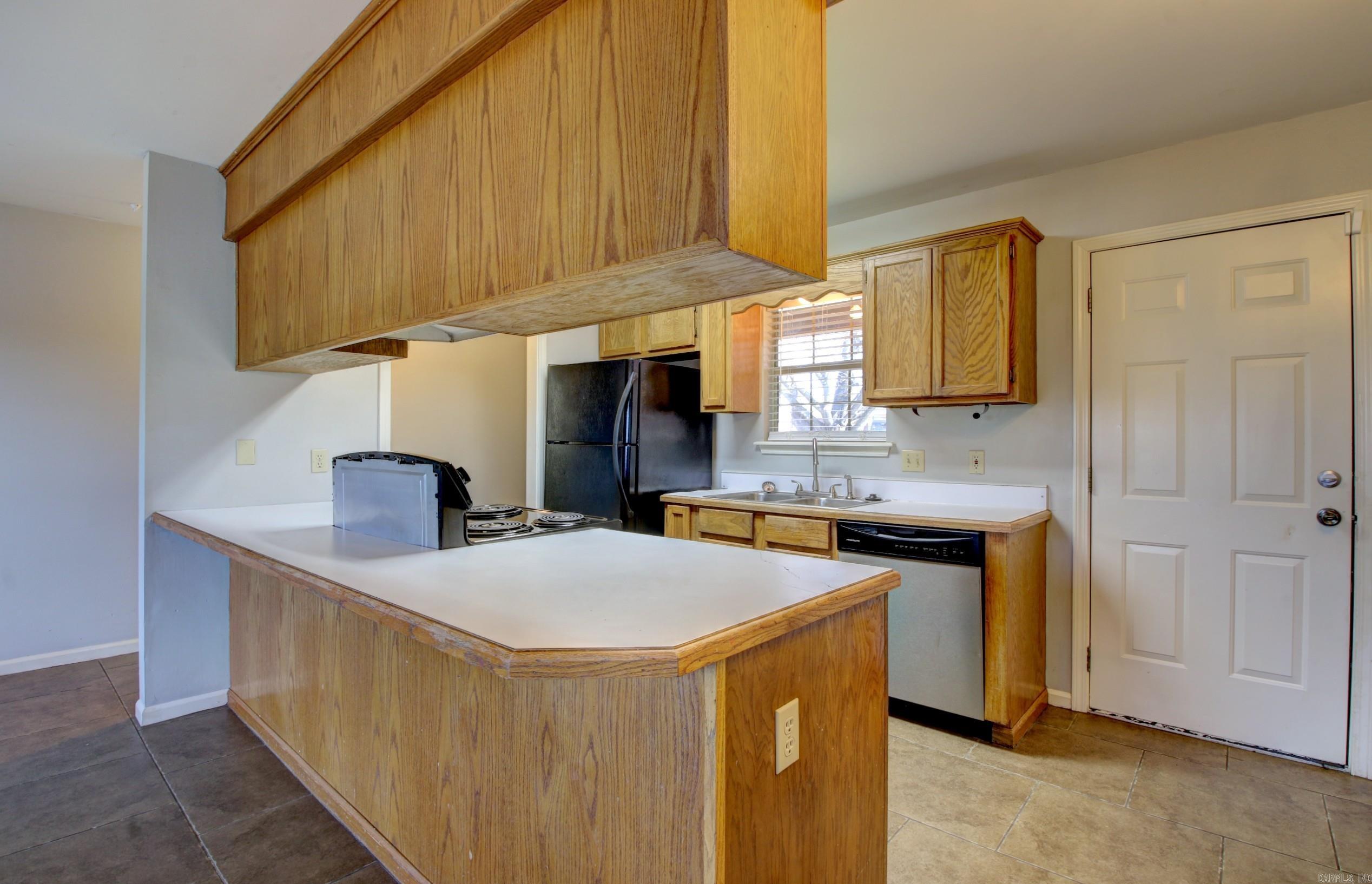 HUNTERS COVE - Residential
