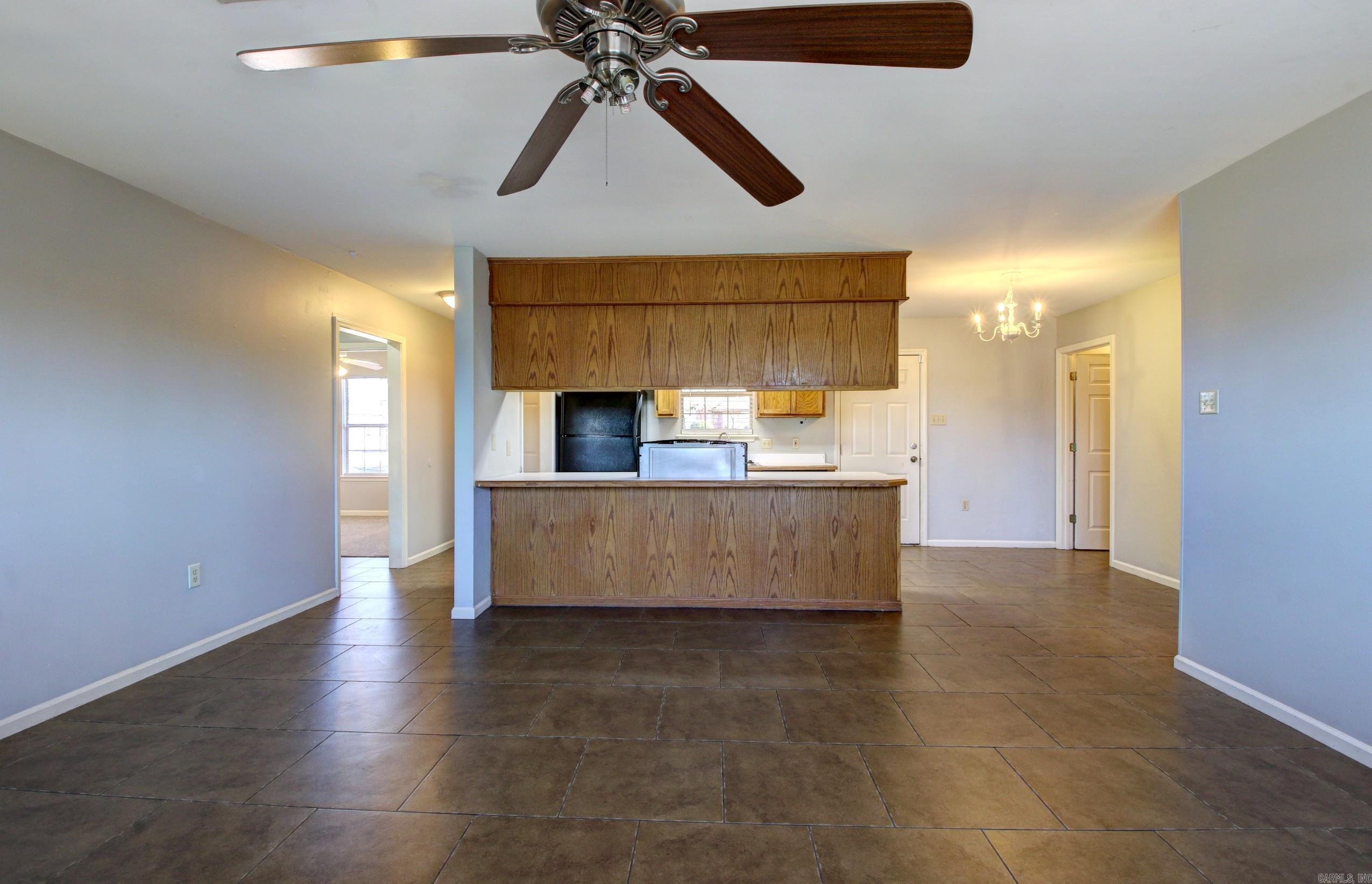 HUNTERS COVE - Residential