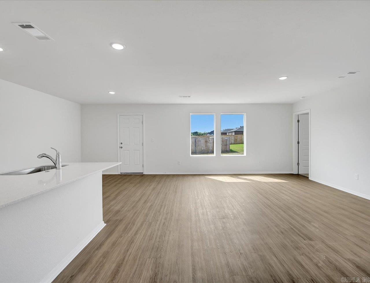 CRESCENT GROVE PHASE 1 - Residential
