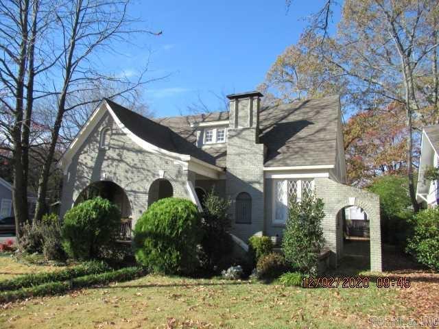 Well maintained 3 bedroom, 2 bath home on  corner of Kavanaugh & Cantrell.