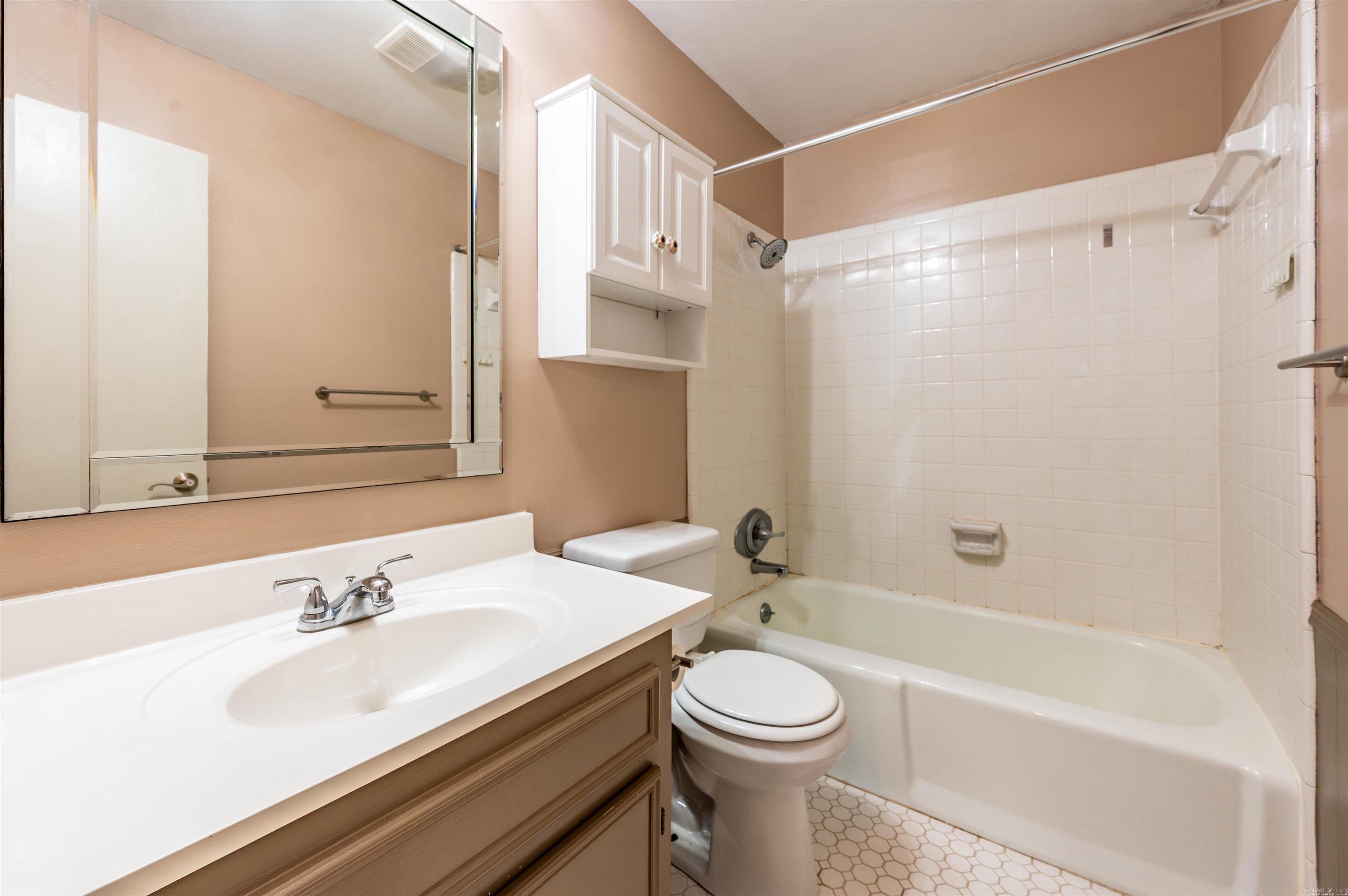 COLONY PLACE - Residential