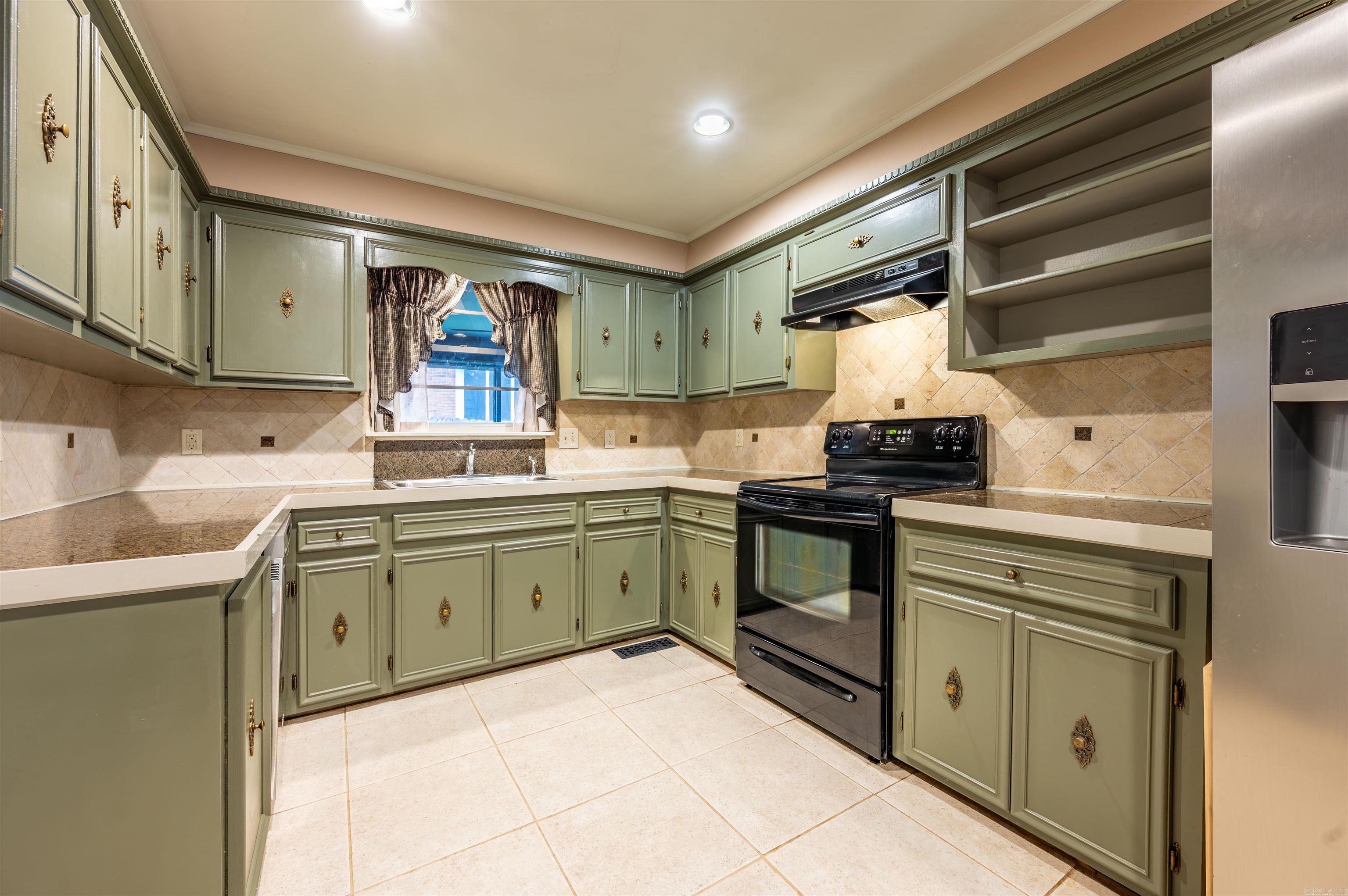 COLONY PLACE - Residential