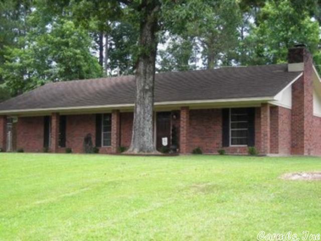 Beautiful 3 bedroom 2 full bath home. Has a Bonus Room, patio outside of Master Bedroom (with patio doors) and plenty of walk-in close space! Call me at 501-412-5189 to tour this property.