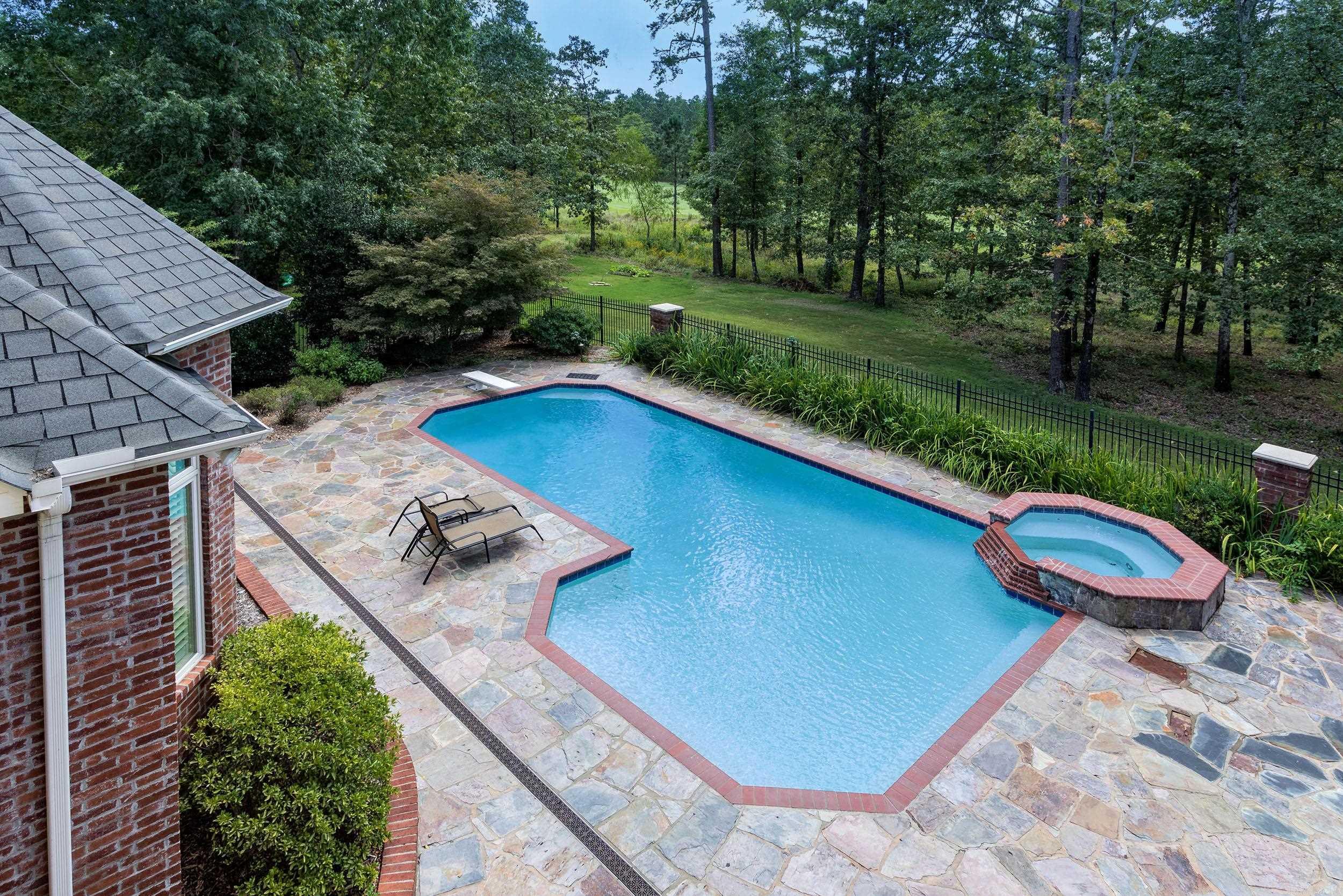 CHENAL VALLEY SOLOGNE CIRCLE - Residential