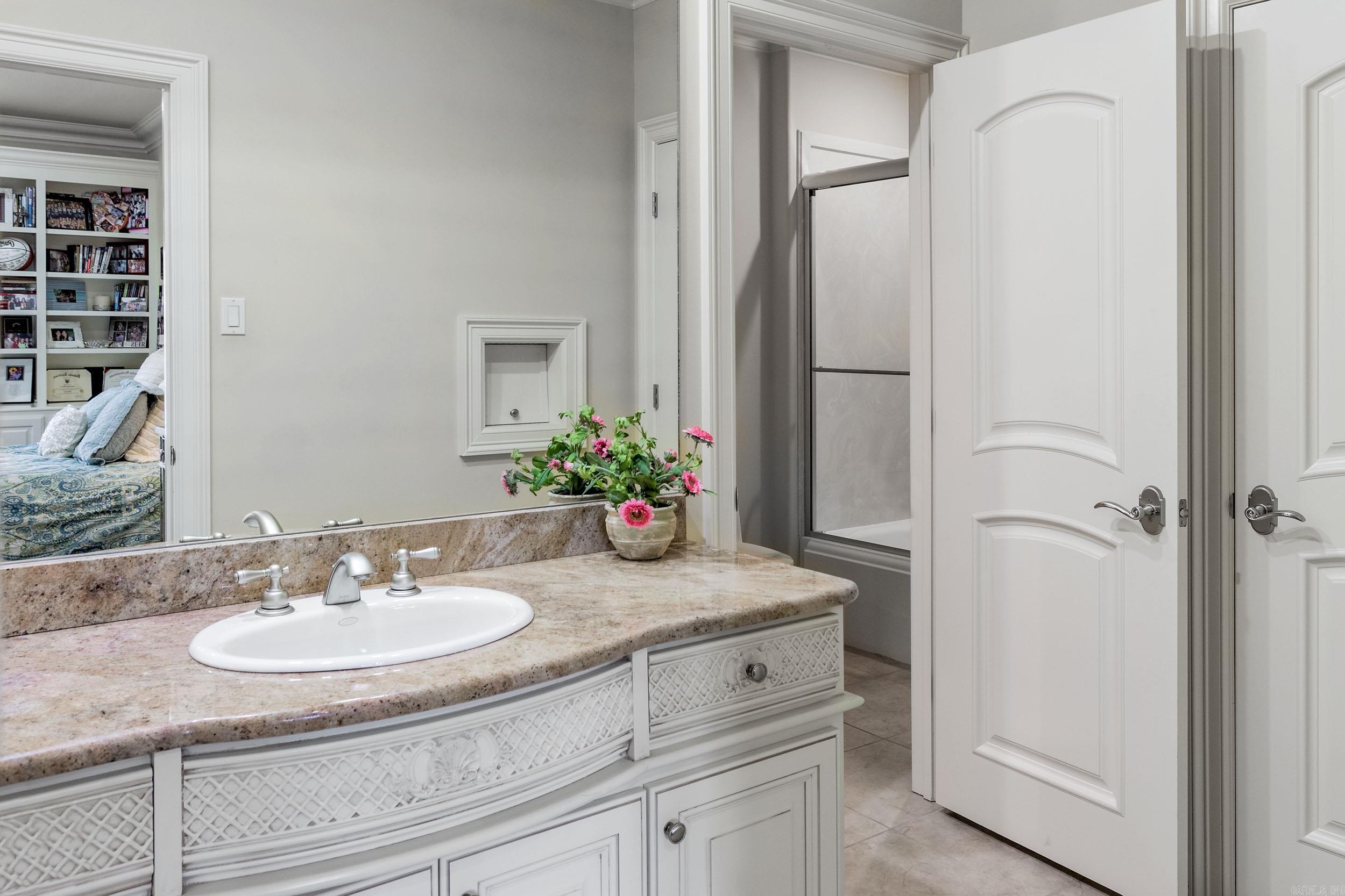 CHENAL VALLEY SOLOGNE CIRCLE - Residential