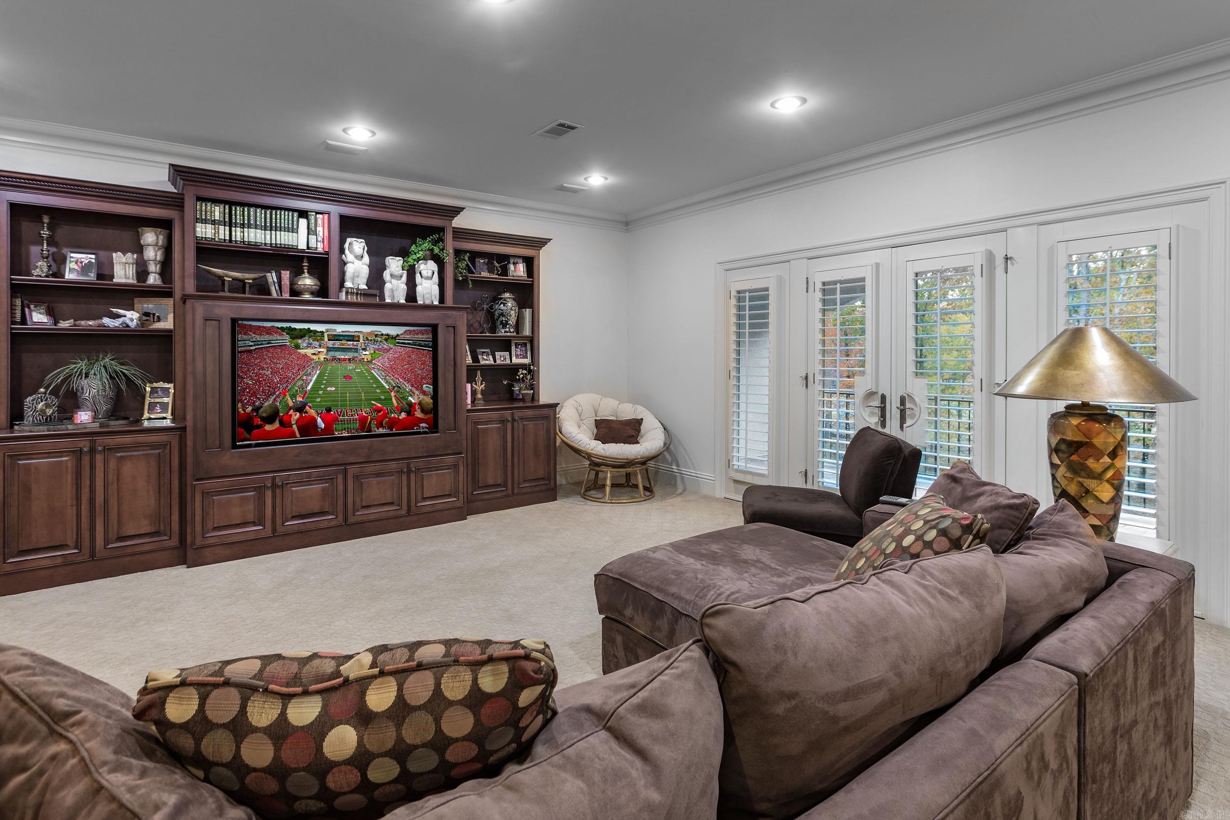 CHENAL VALLEY SOLOGNE CIRCLE - Residential