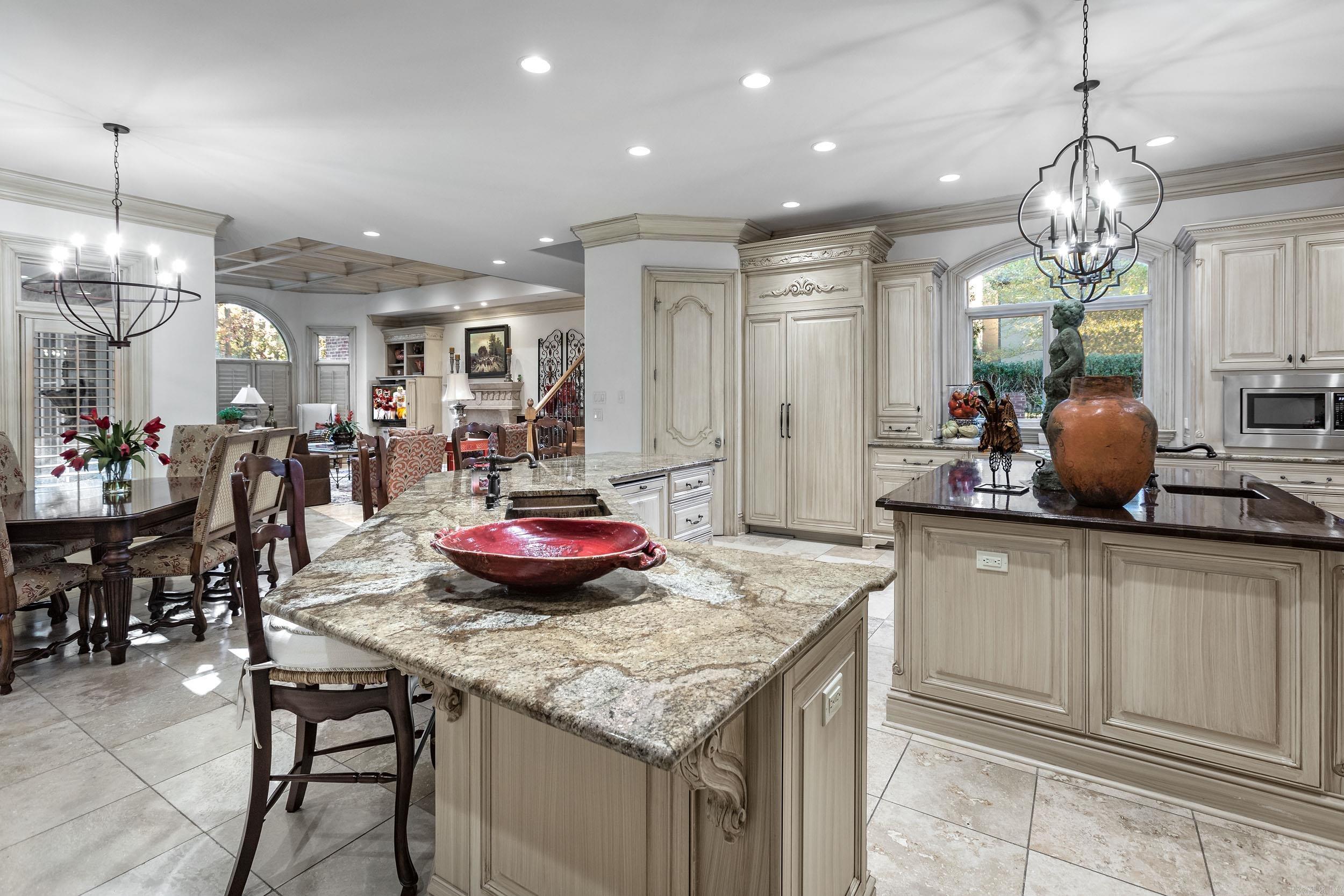 CHENAL VALLEY SOLOGNE CIRCLE - Residential