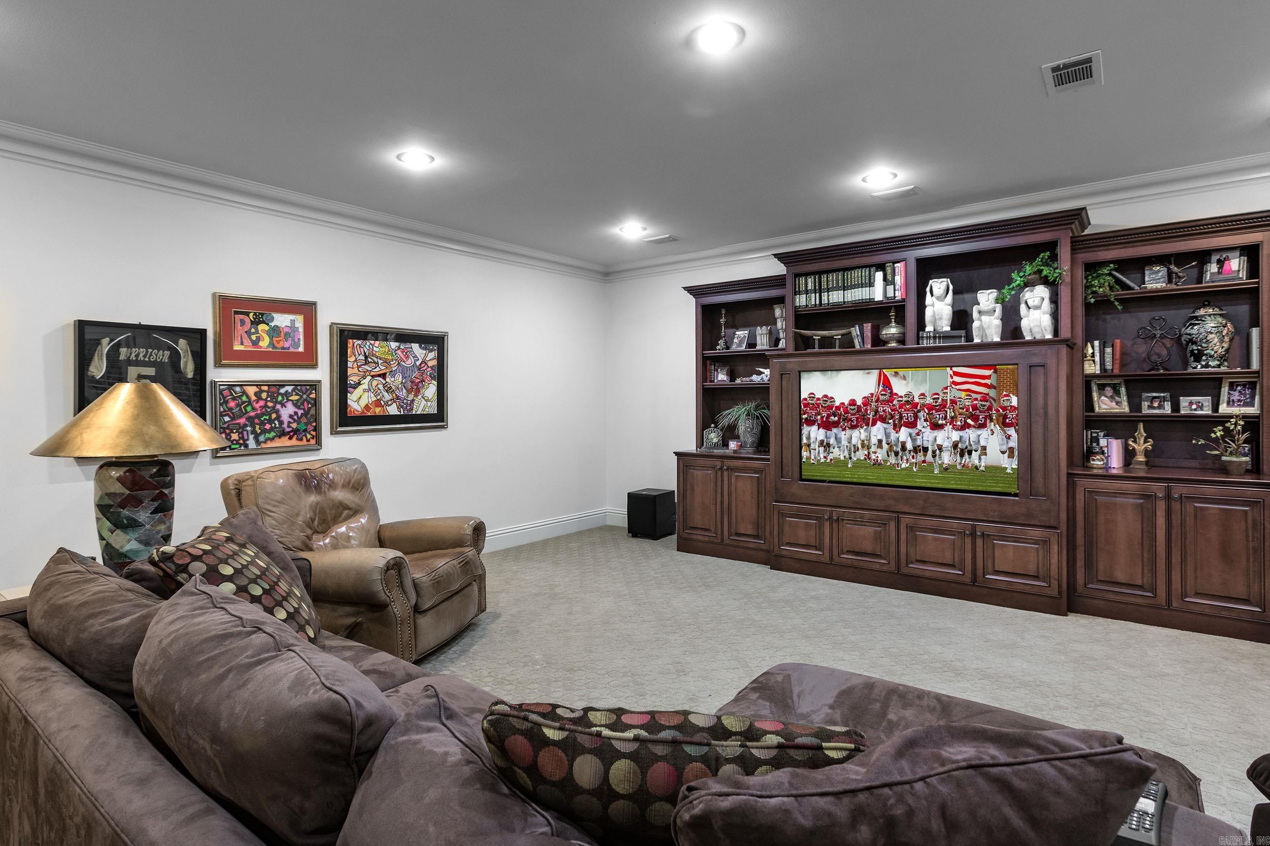 CHENAL VALLEY SOLOGNE CIRCLE - Residential