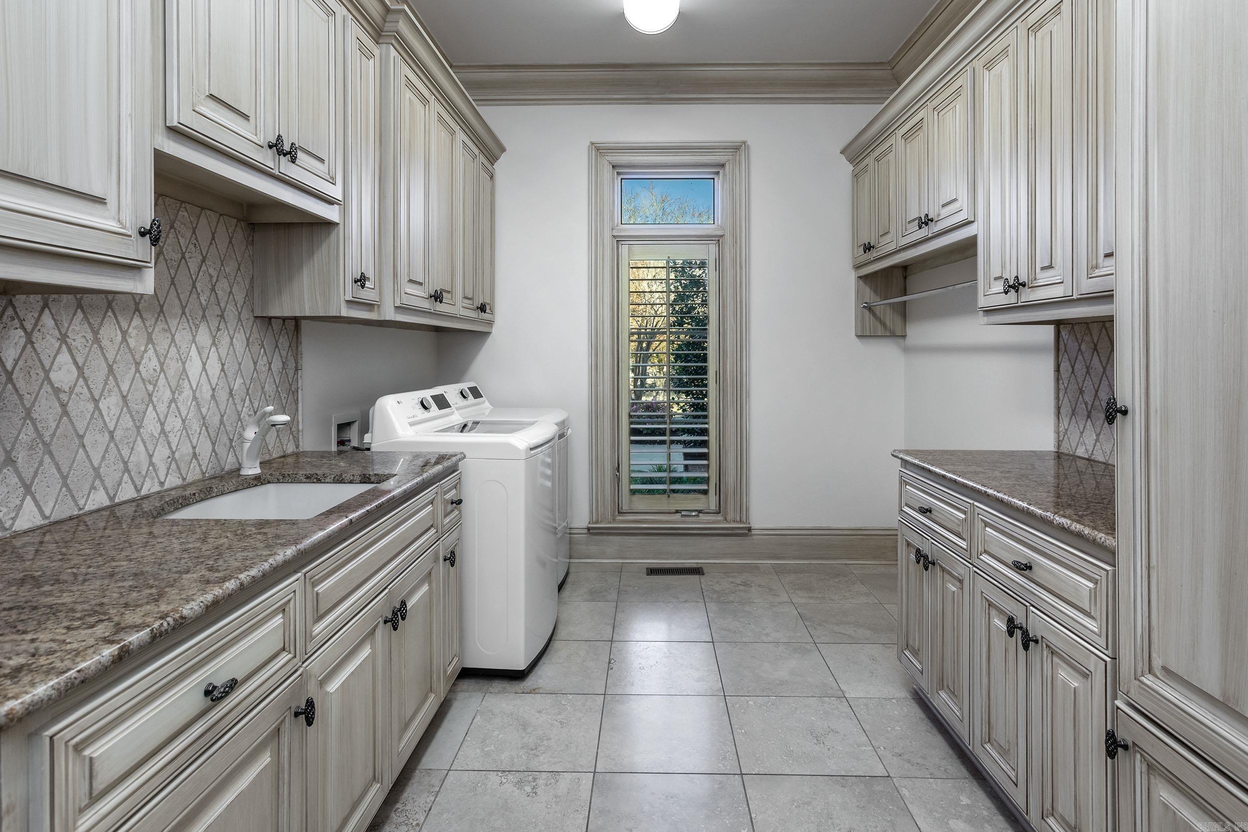 CHENAL VALLEY SOLOGNE CIRCLE - Residential