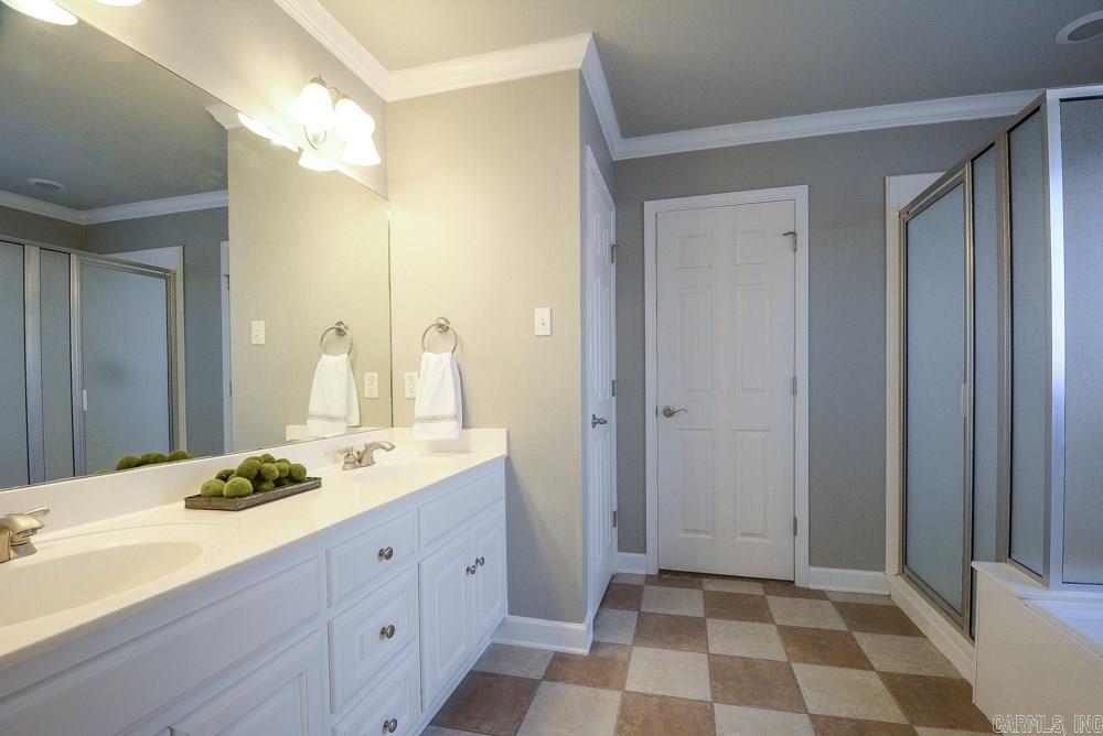 AUSTIN LAKES ON THE BAY ADDN - Residential