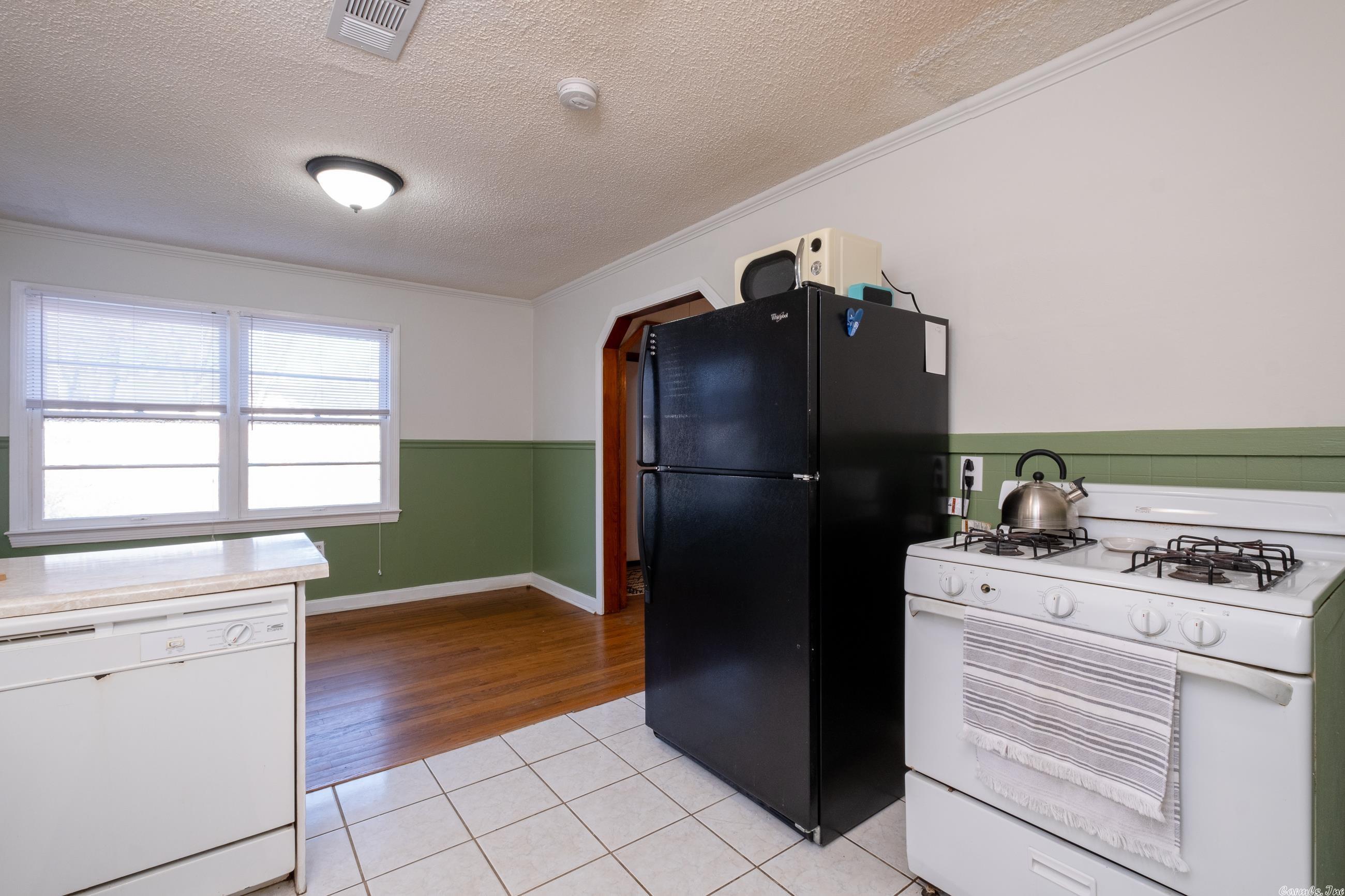 OAK FOREST GARDENS - Residential