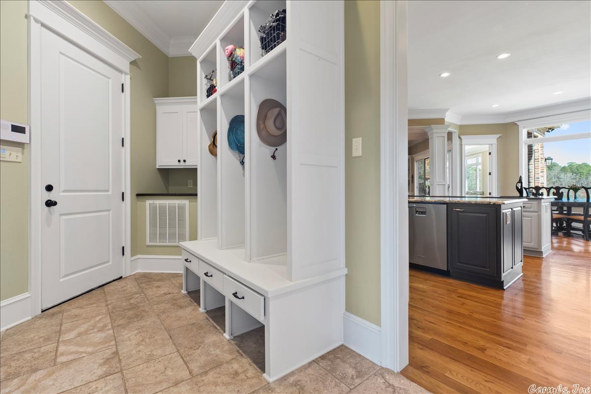 WESTSHORE ADDN HURRICANE LAKE ES - Residential