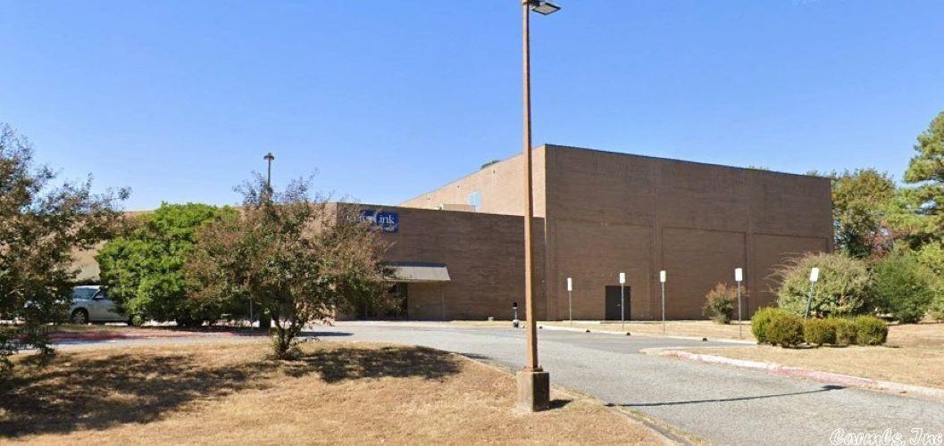 University Park - Commercial Sale