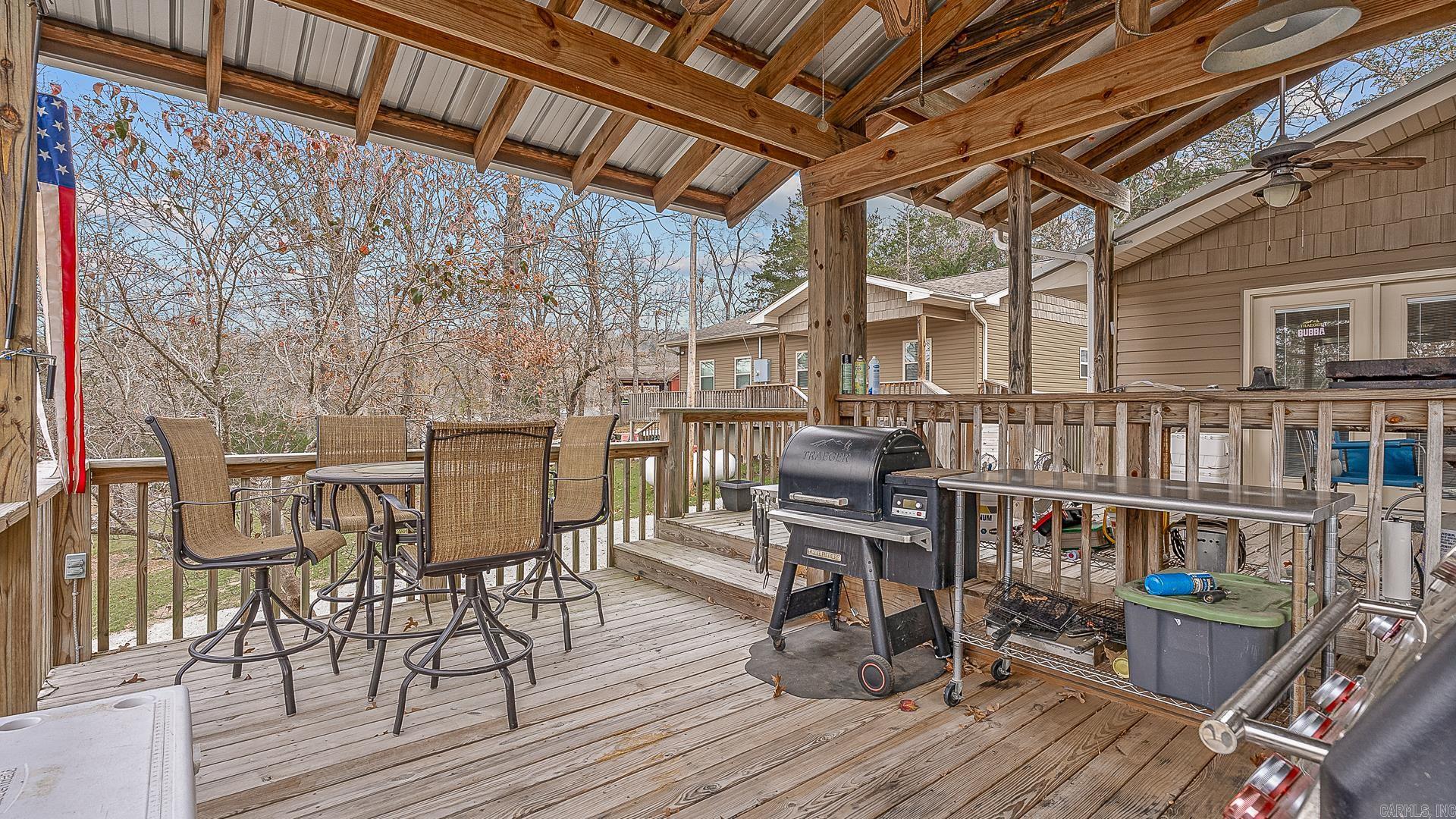 HENDERSON HEIGHTS - Residential