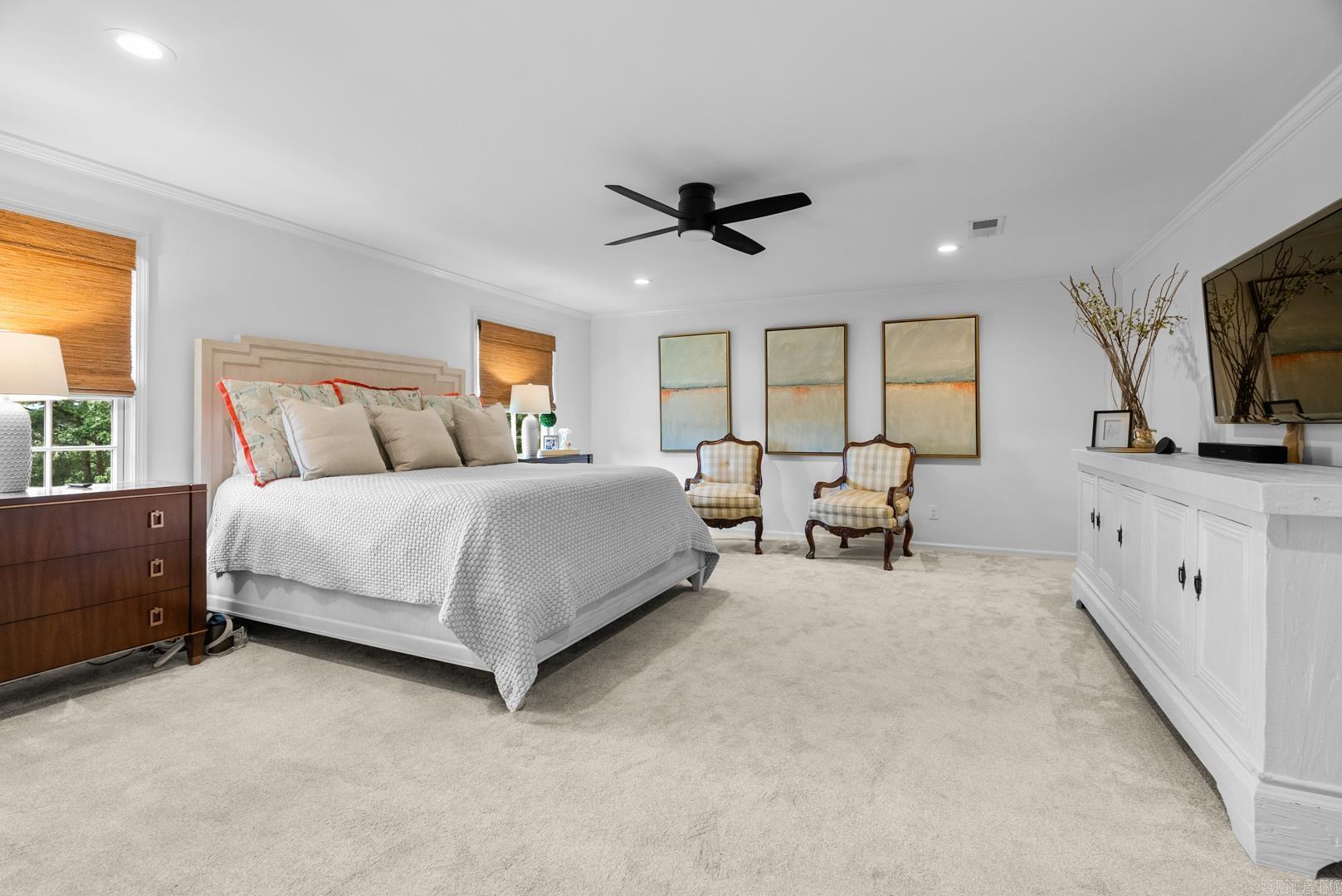 RIVERVIEW MANOR - Residential
