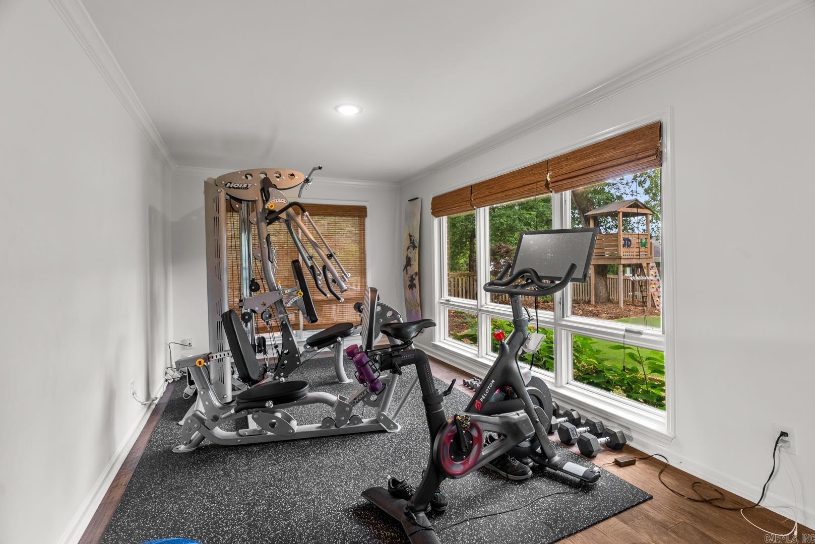 RIVERVIEW MANOR - Residential