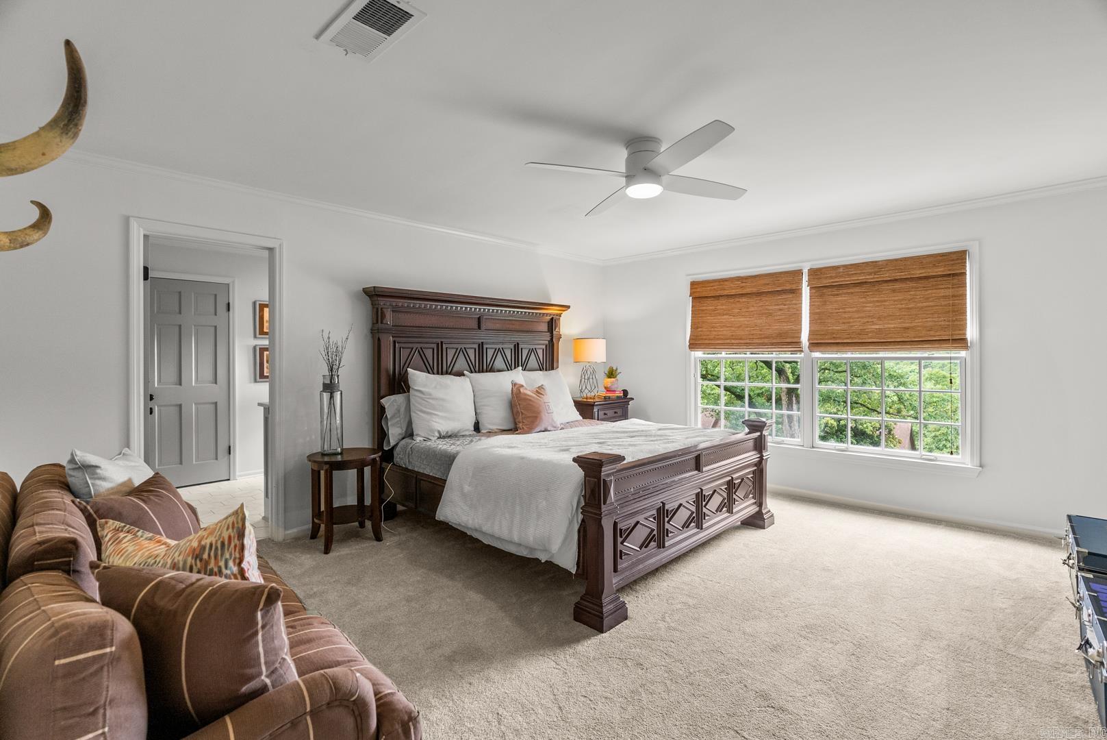 RIVERVIEW MANOR - Residential