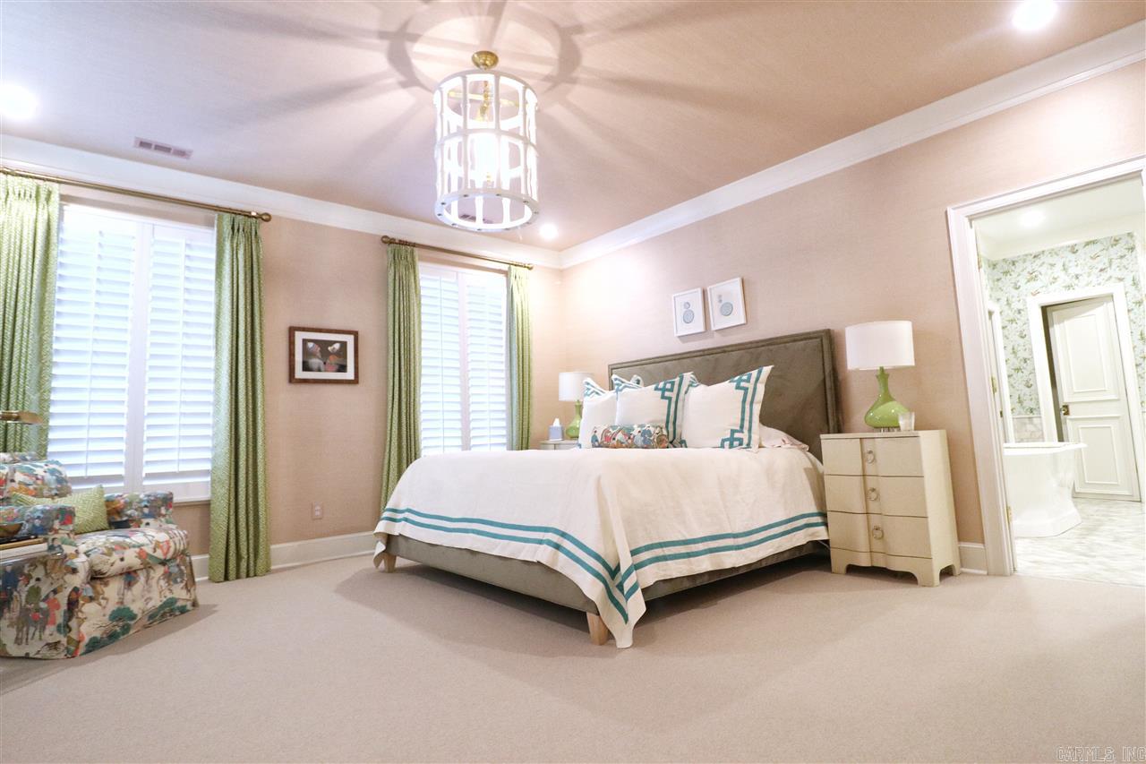 COUNTRY CLUB HEIGHTS - Residential
