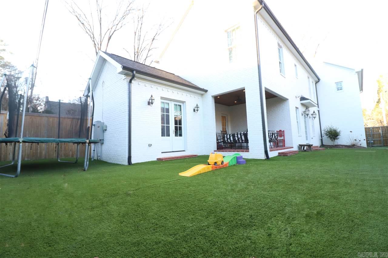 COUNTRY CLUB HEIGHTS - Residential