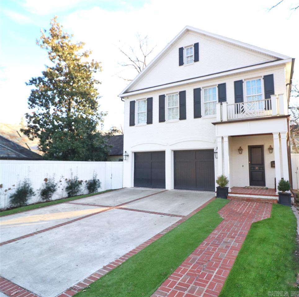 COUNTRY CLUB HEIGHTS - Residential