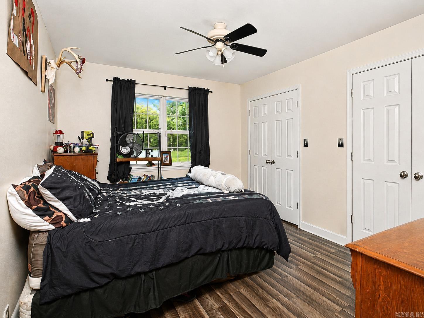 COUNTRY ESTATES - Residential