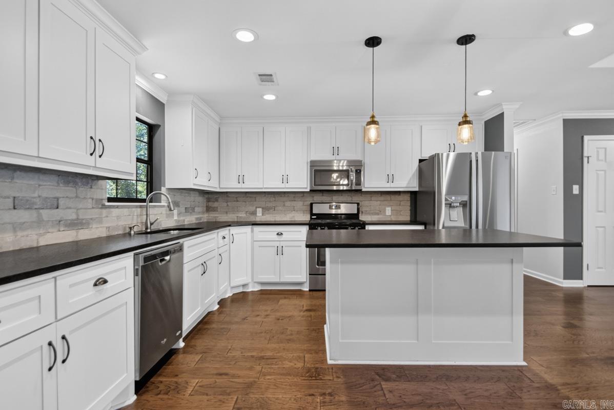 PLEASANT VIEW - Residential