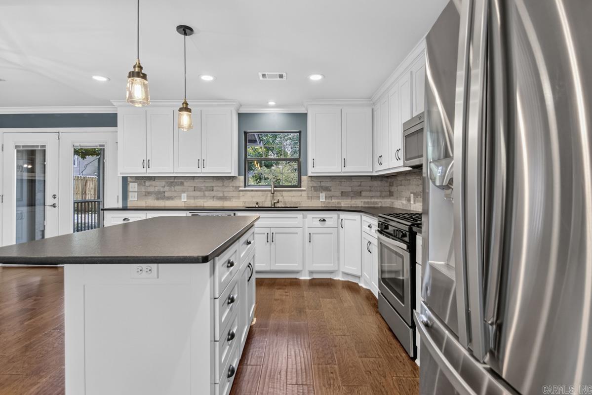 PLEASANT VIEW - Residential