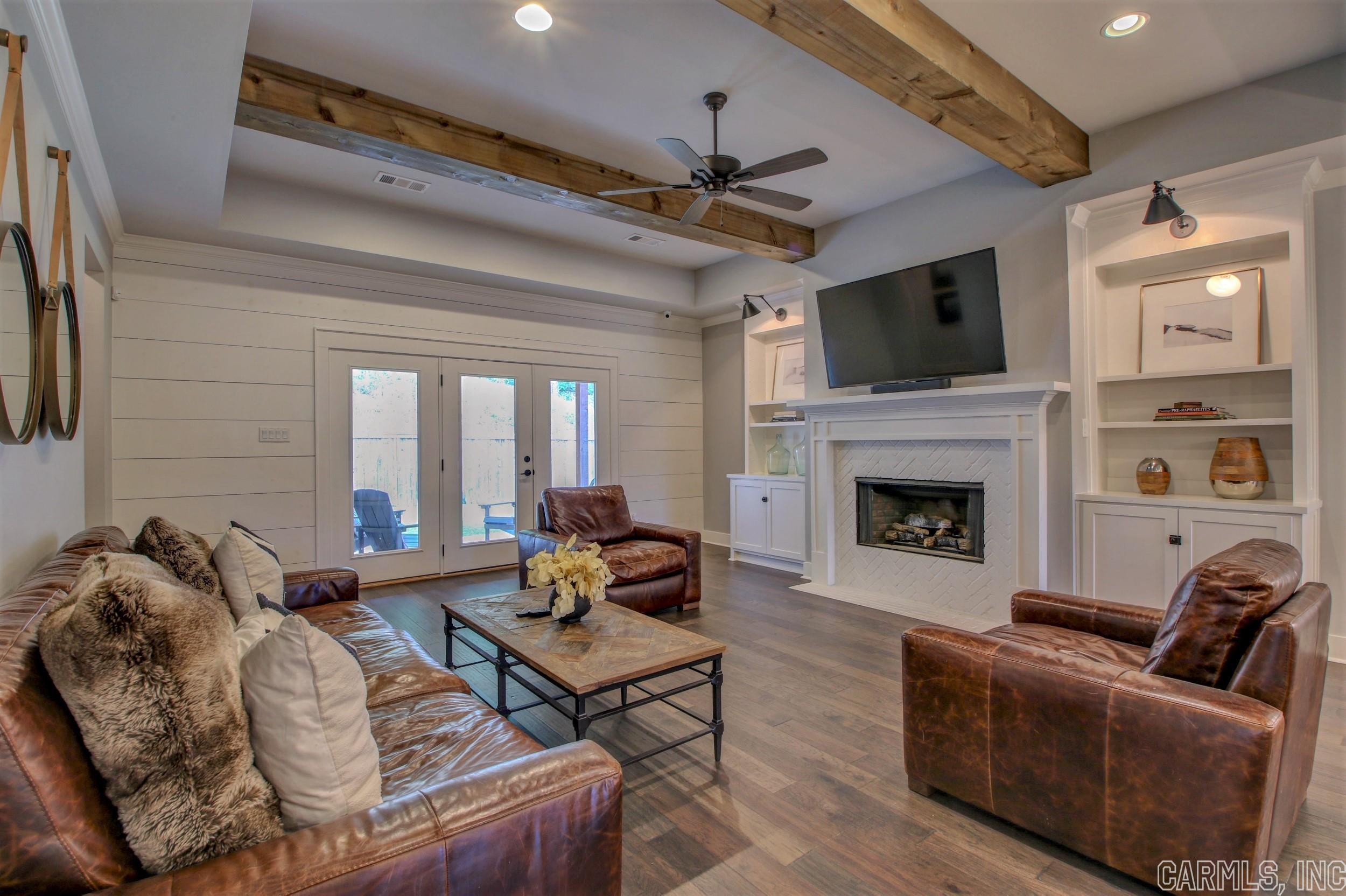 WILDWOOD PLACE - Residential