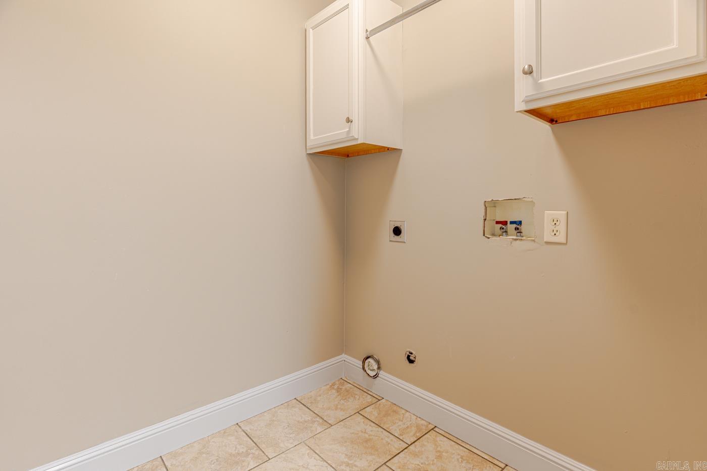 BOSTON PROPER SUB - Residential