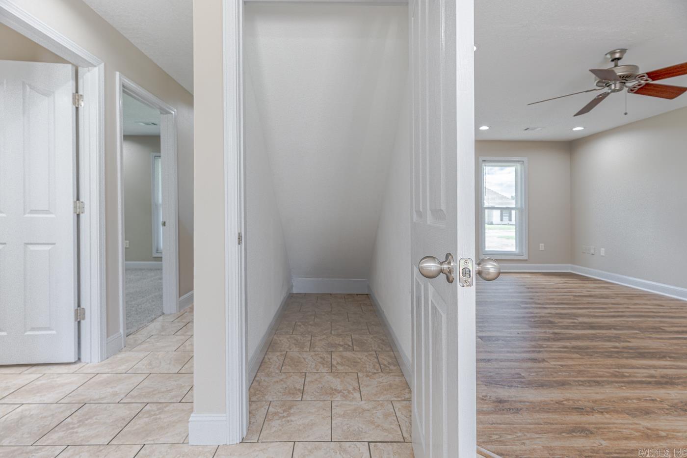 BOSTON PROPER SUB - Residential