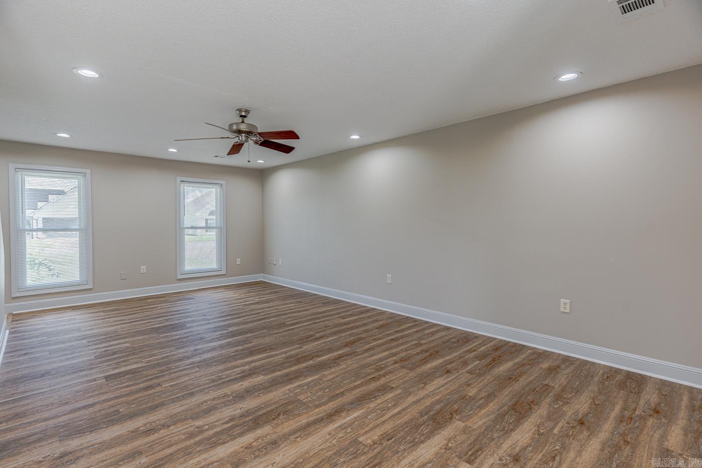 BOSTON PROPER SUB - Residential