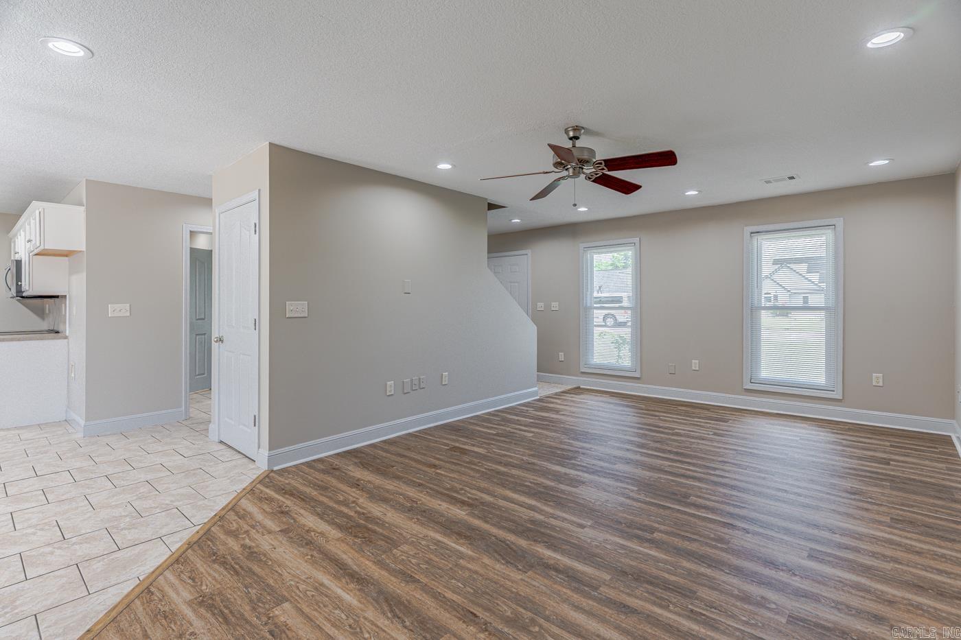 BOSTON PROPER SUB - Residential