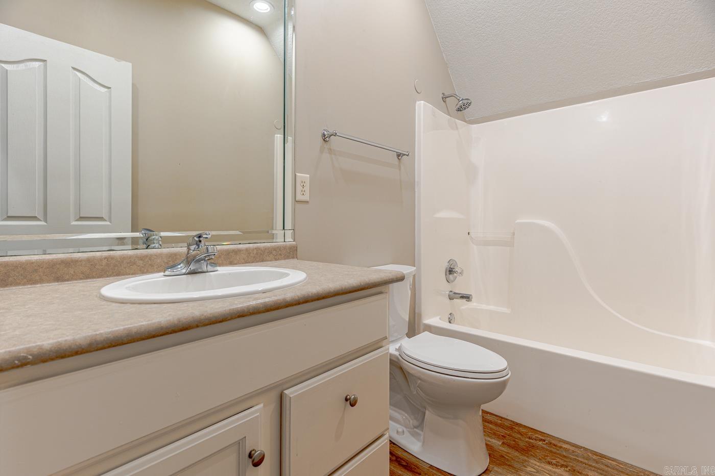 BOSTON PROPER SUB - Residential