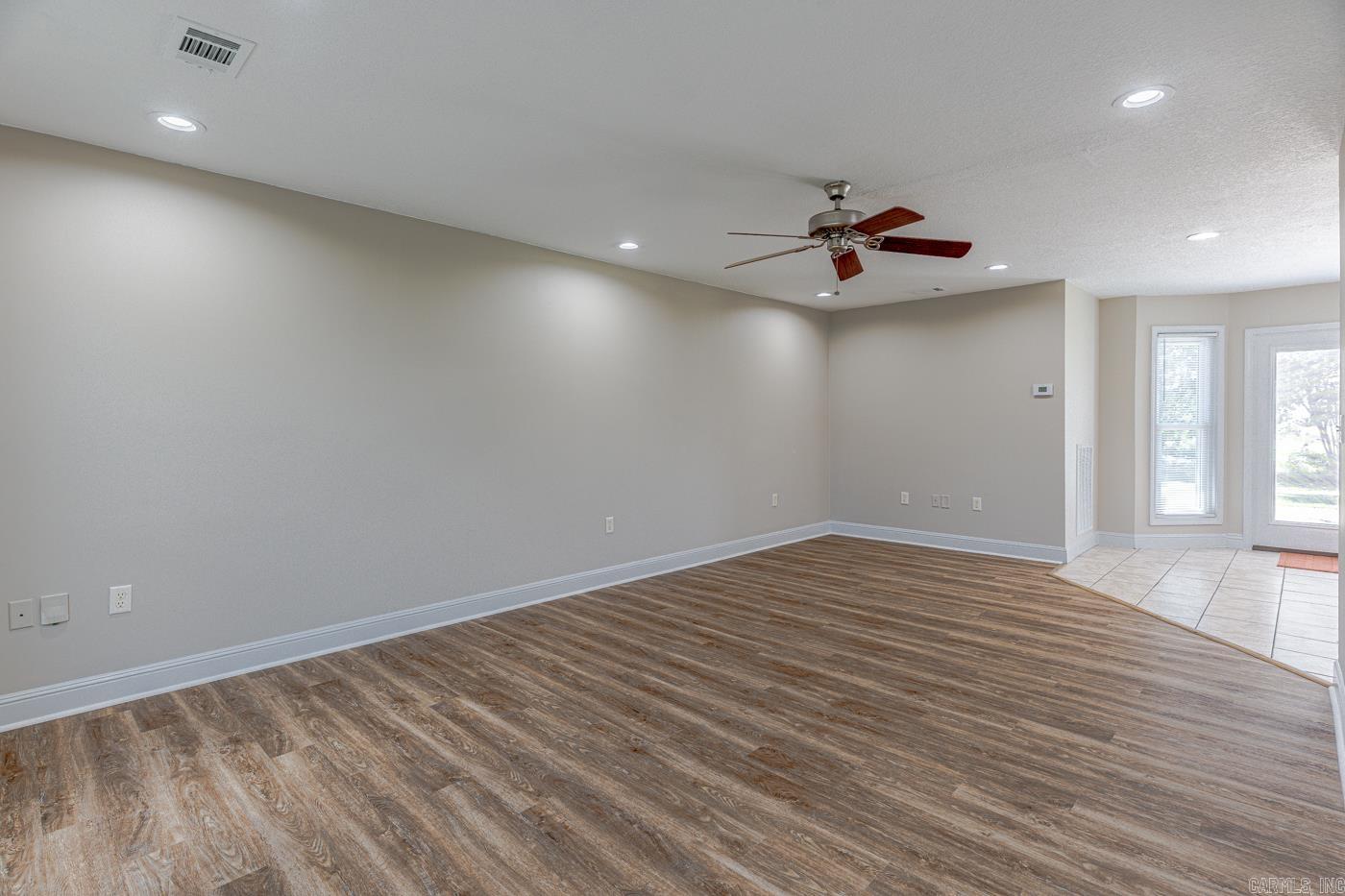 BOSTON PROPER SUB - Residential