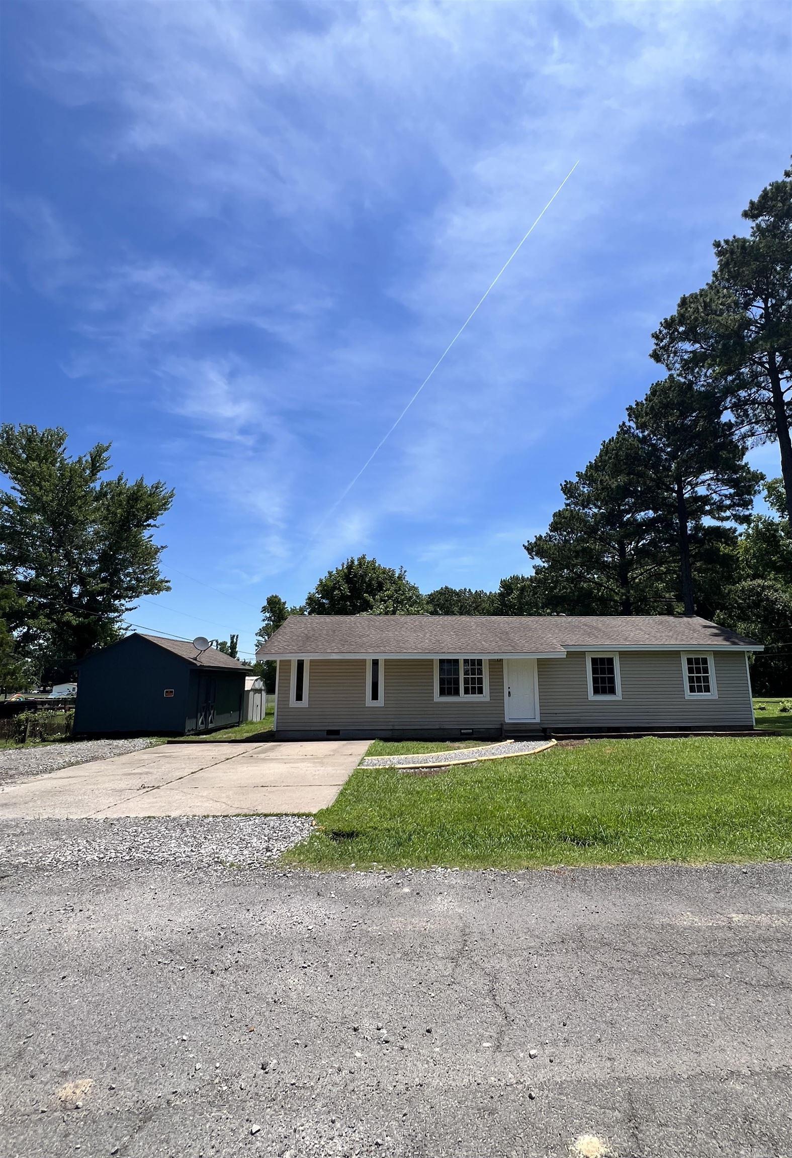 Room for all in this beautifully remodeled 4 bedroom, 2 bath home on a large lot! Quiet neighborhood conveniently located near the interstate and just minutes from Searcy. Remodel partial new sheetrock & texturing, paint, subfloor, joists, appliances, tile shower, bathtub, vanities