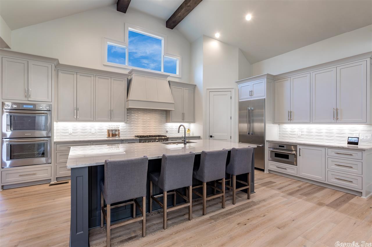 CHENAL VALLEY HALLEN COURT - Residential