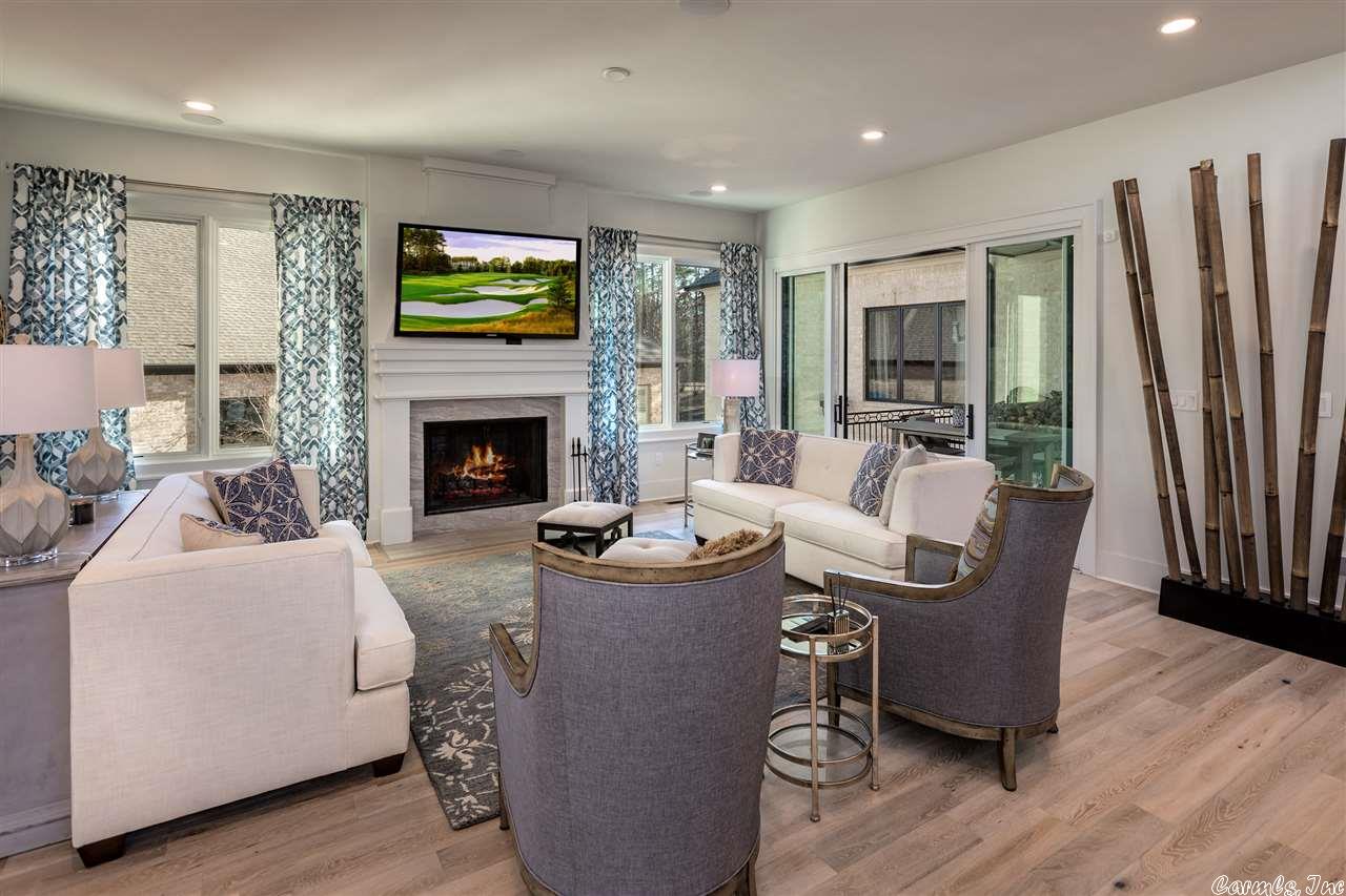 CHENAL VALLEY HALLEN COURT - Residential
